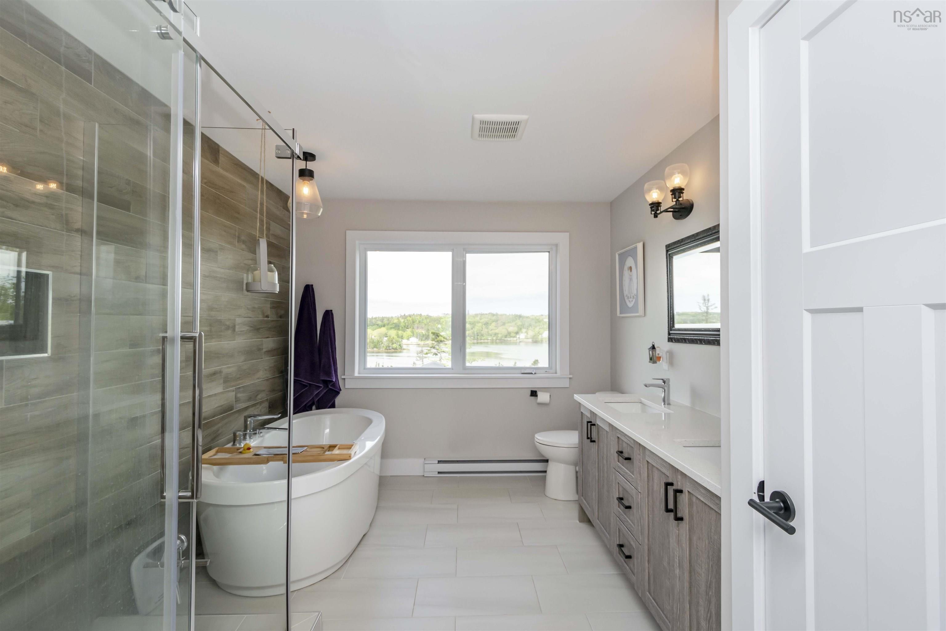 $1,299,999.00: 122 Hargrove Lane, Whites Lake