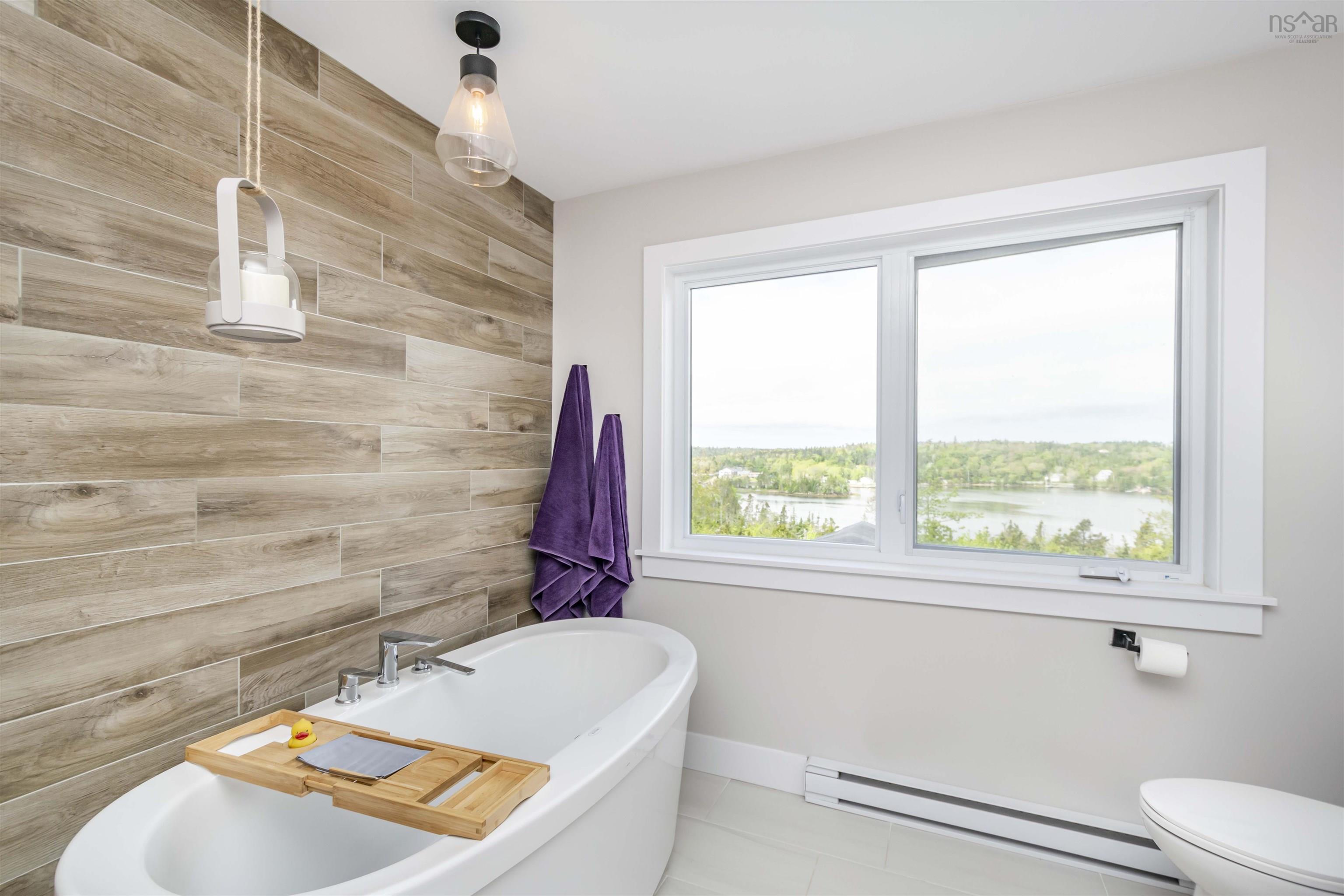 $1,299,999.00: 122 Hargrove Lane, Whites Lake