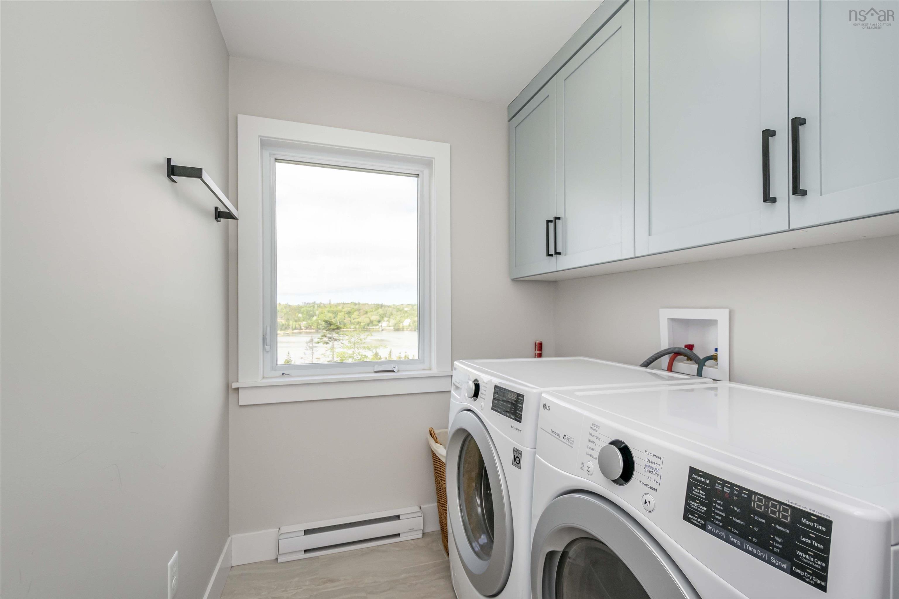 $1,299,999.00: 122 Hargrove Lane, Whites Lake