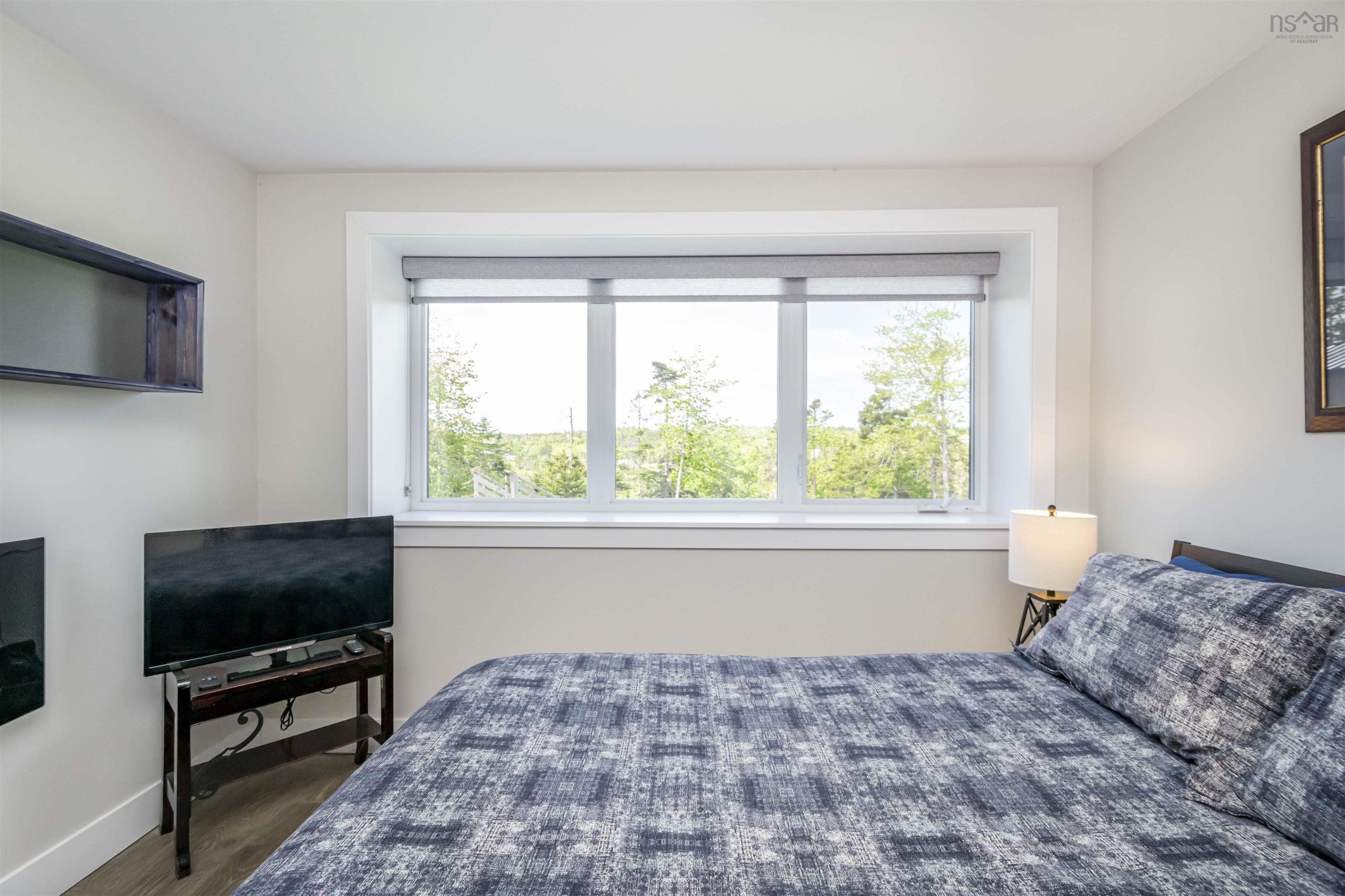 $1,299,999.00: 122 Hargrove Lane, Whites Lake