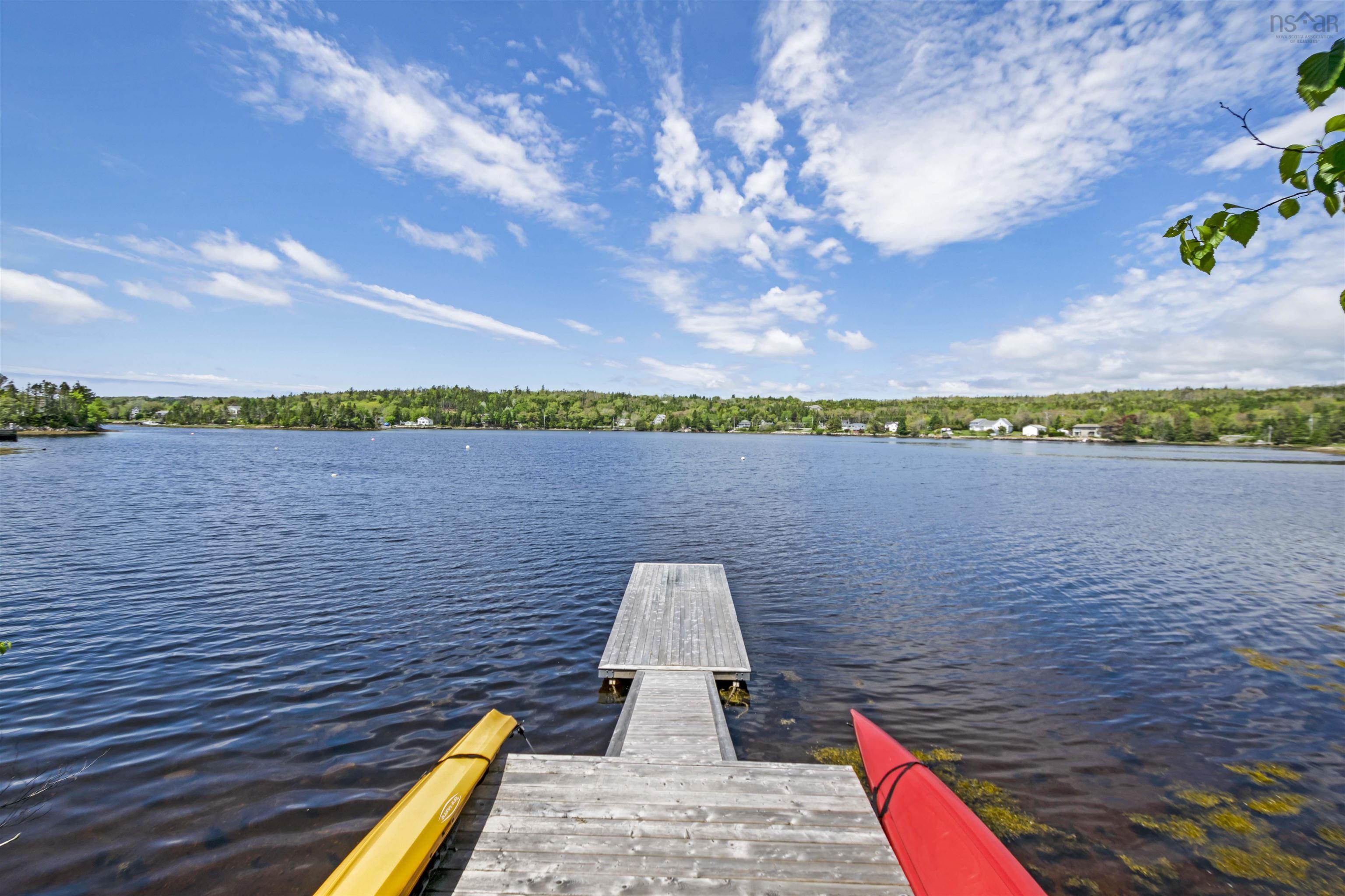 $1,299,999.00: 122 Hargrove Lane, Whites Lake