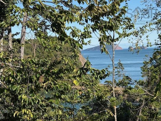 $69,900.00: Rockcliffe Drive, Two Islands