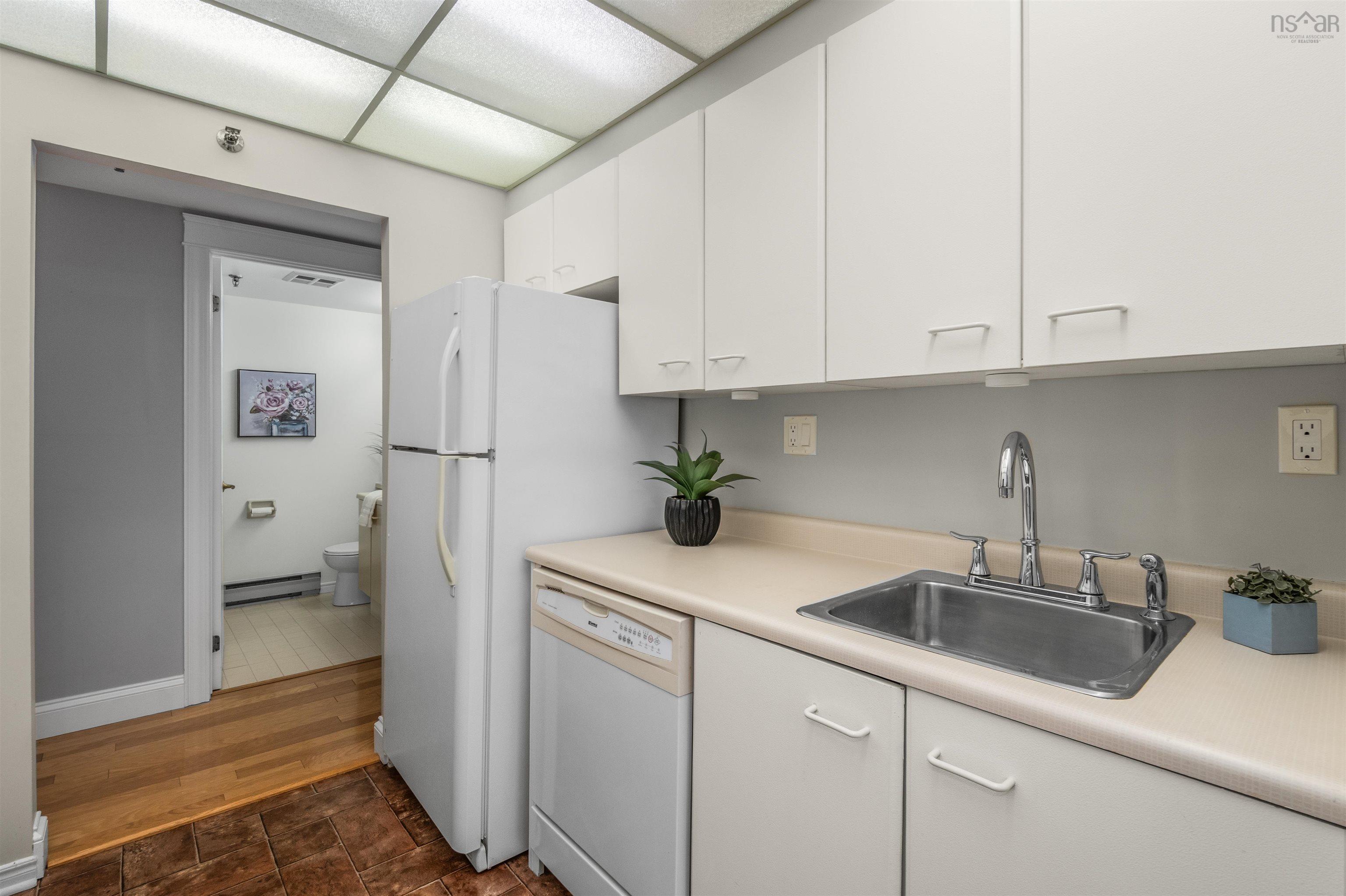 $399,900.00: 312 30 Brookdale Crescent, Dartmouth