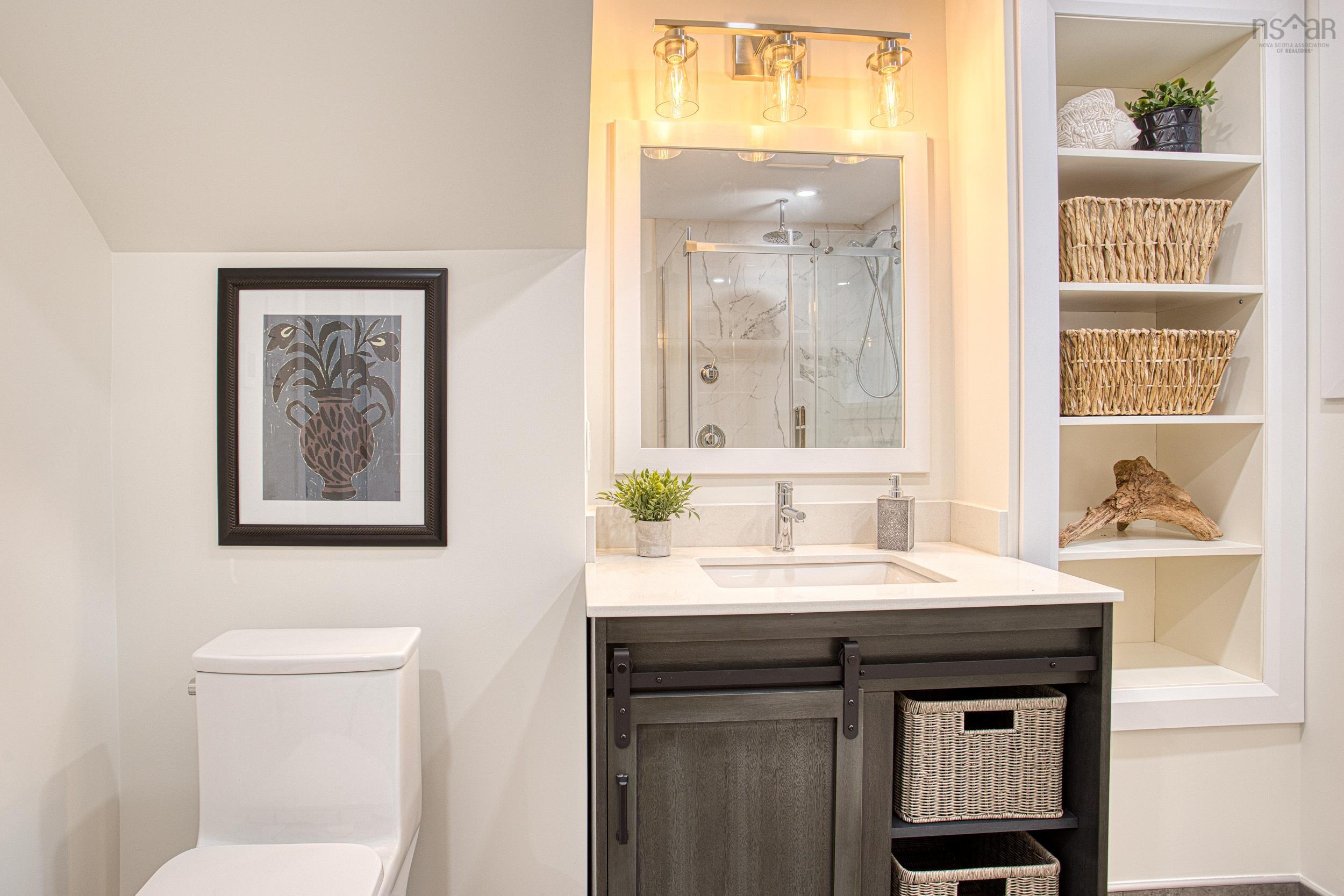 $879,000.00: 9 Crestview Drive, Halifax