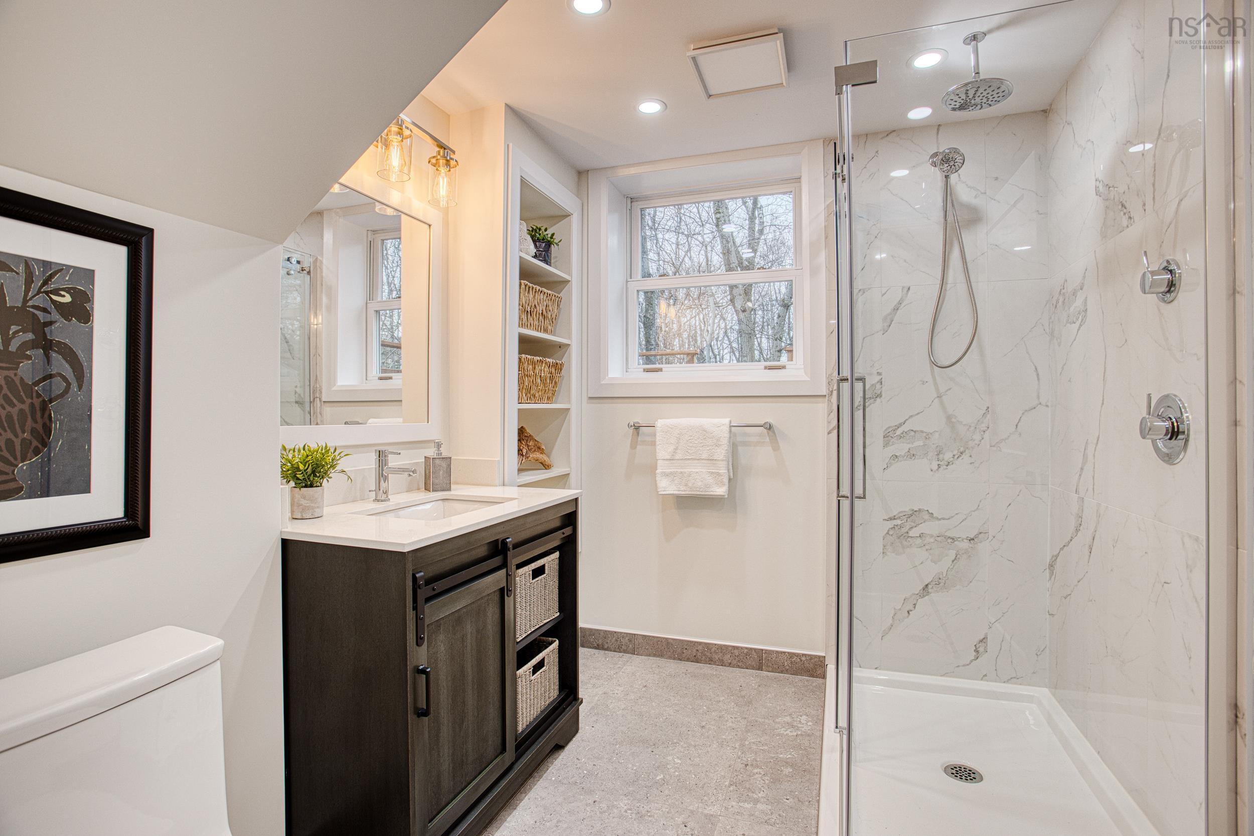 $879,000.00: 9 Crestview Drive, Halifax