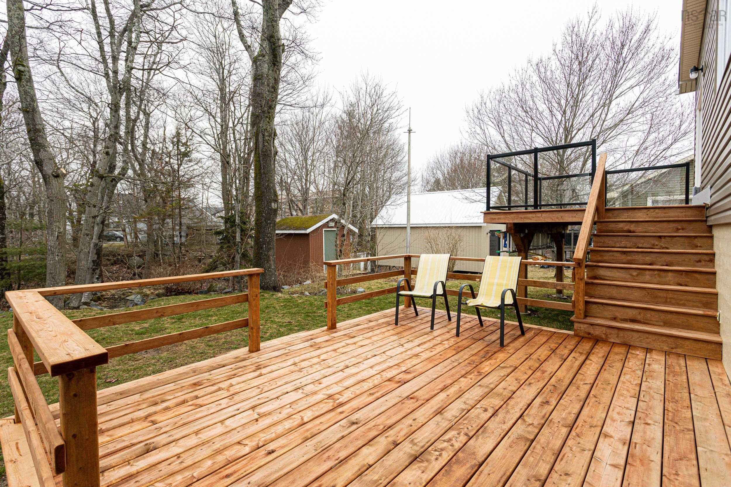 $879,000.00: 9 Crestview Drive, Halifax