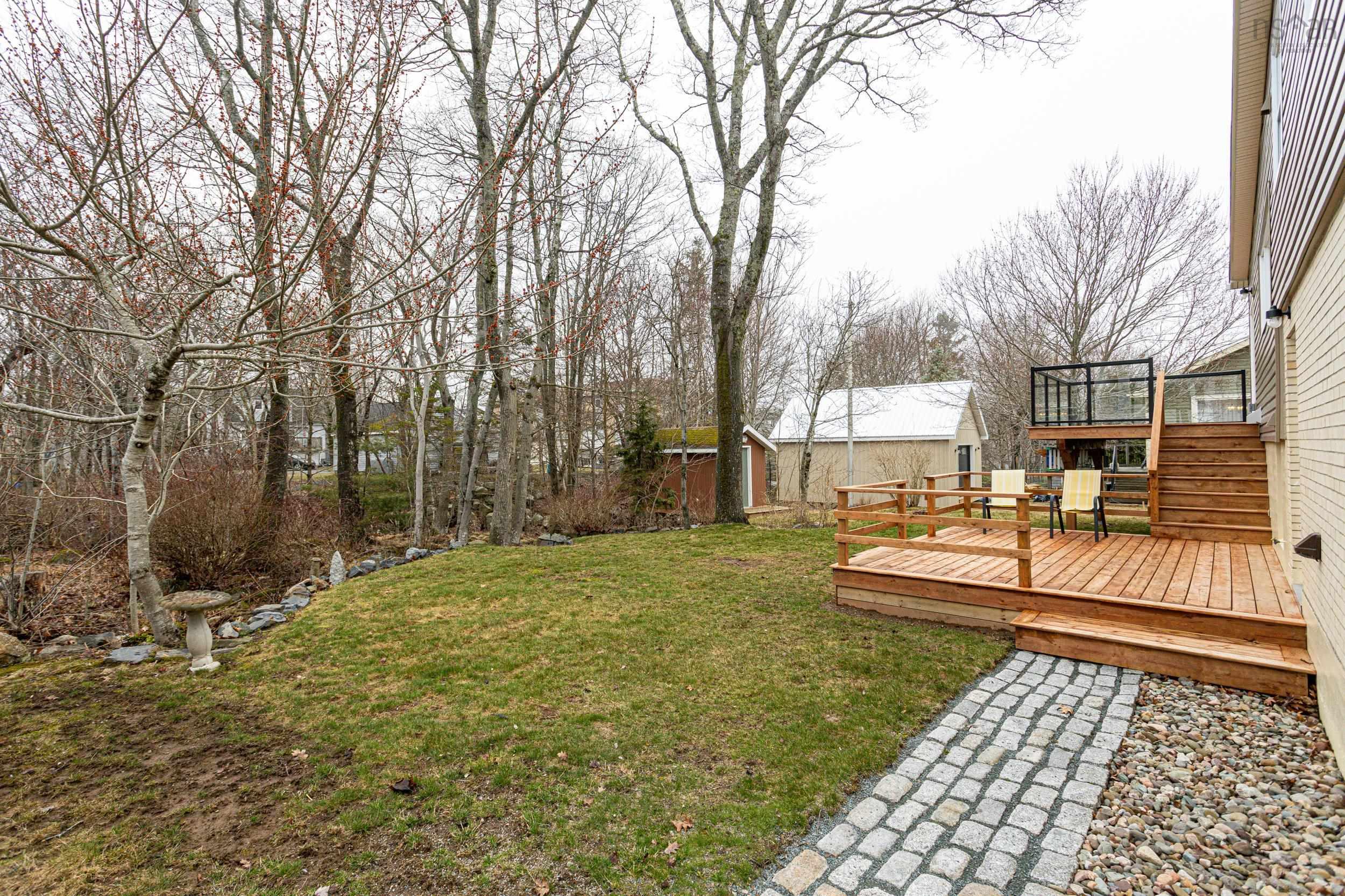 $879,000.00: 9 Crestview Drive, Halifax