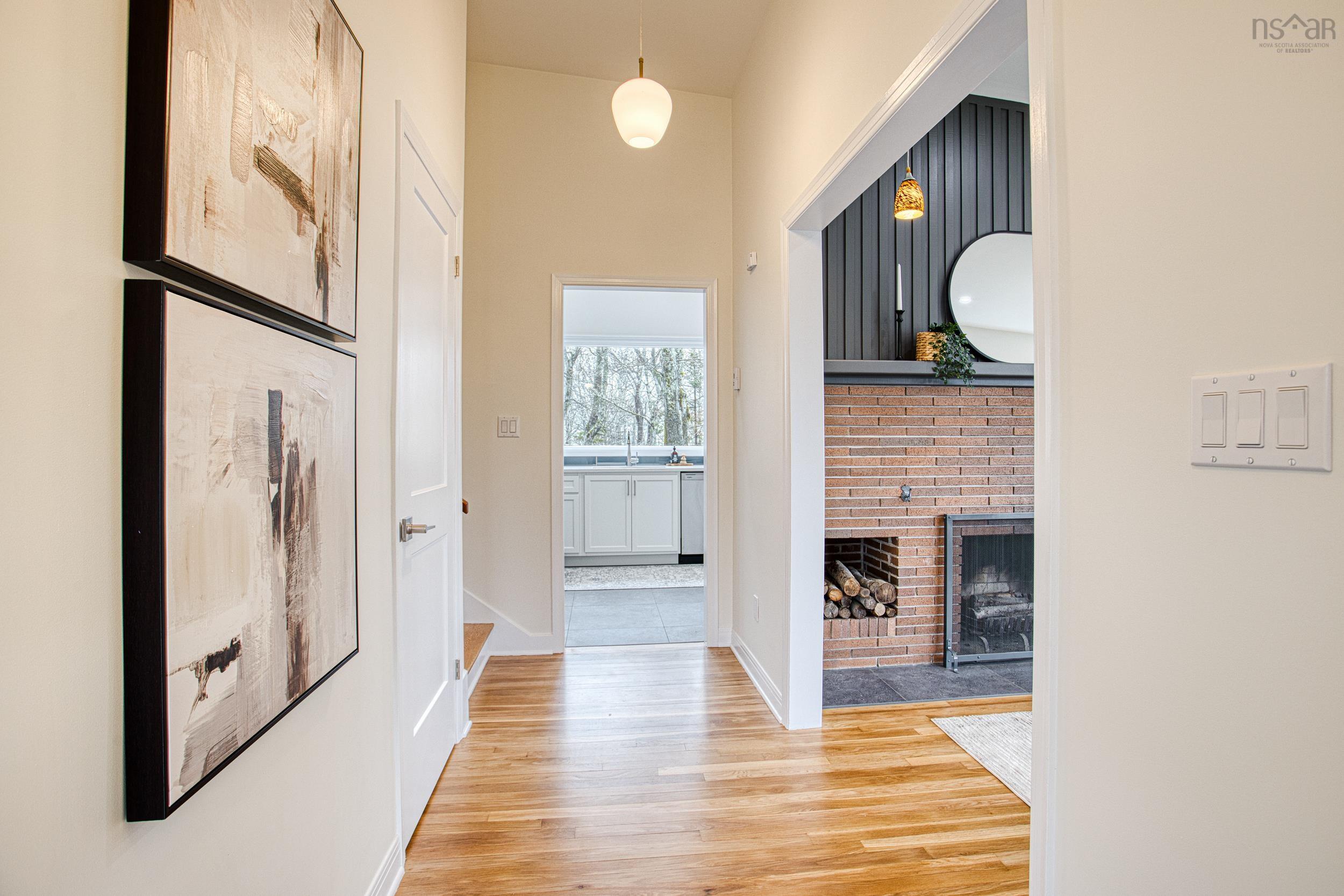 $879,000.00: 9 Crestview Drive, Halifax