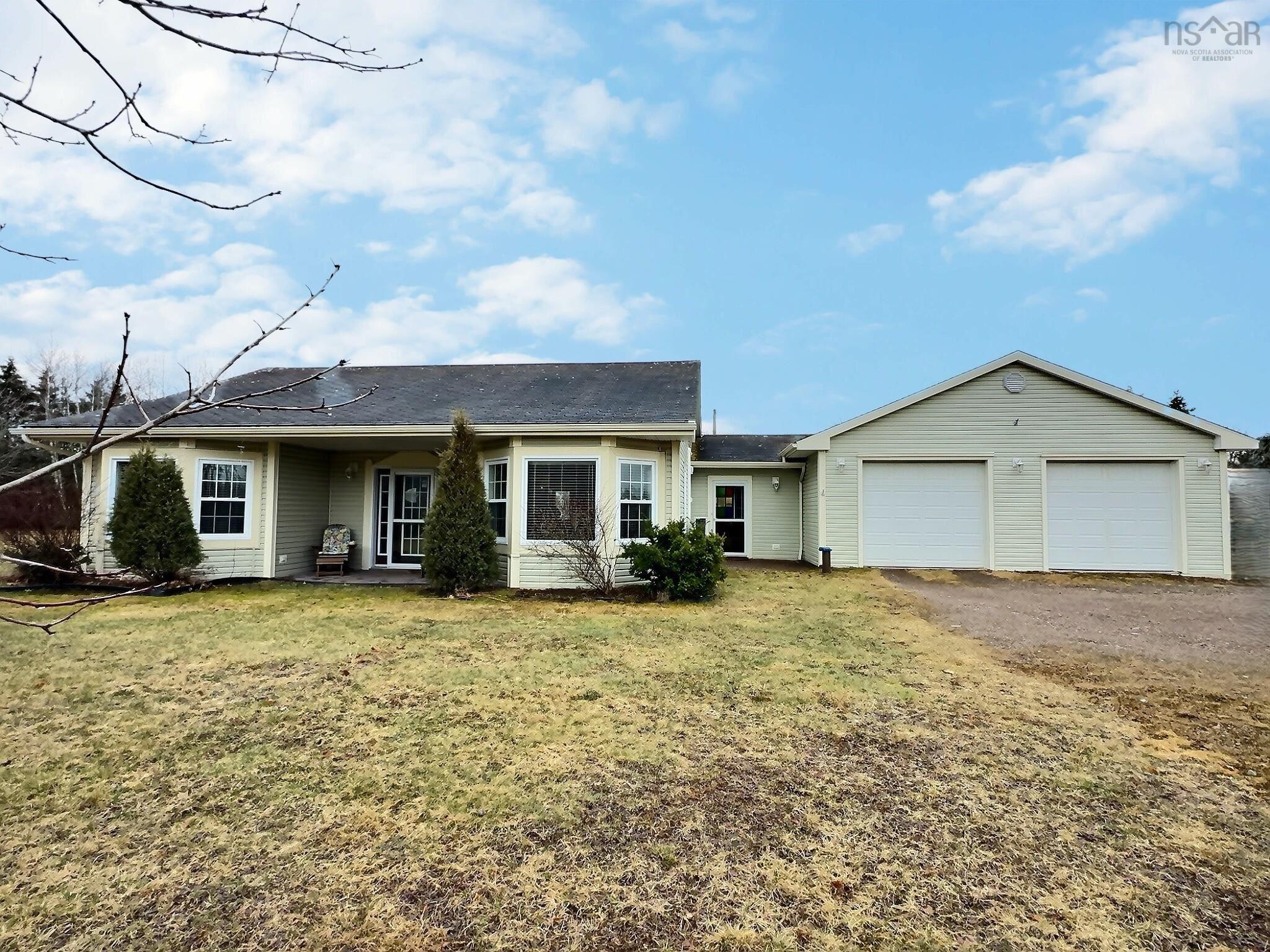 $425,000.00: 10758 2 Highway, Masstown