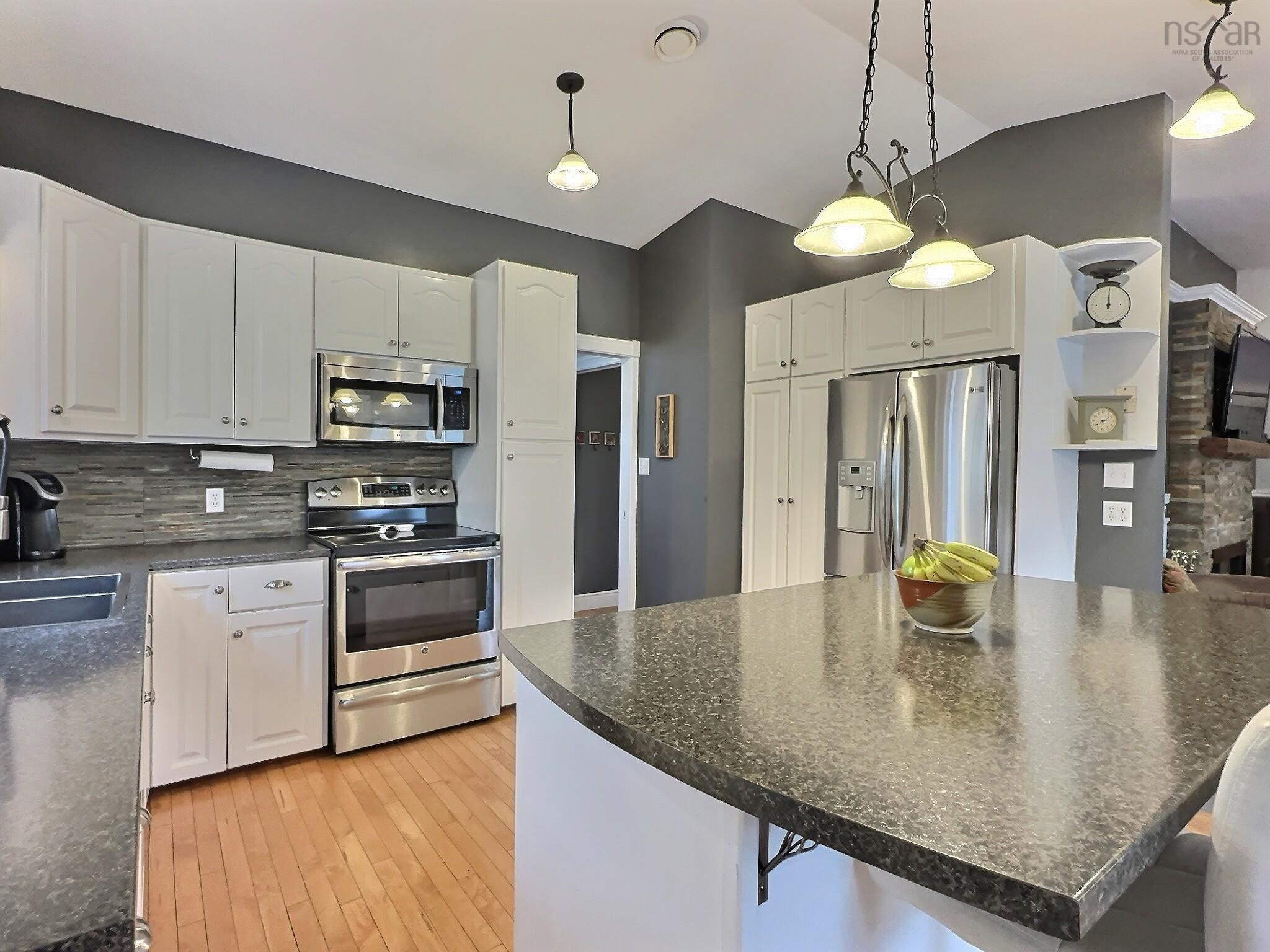 $425,000.00: 10758 2 Highway, Masstown