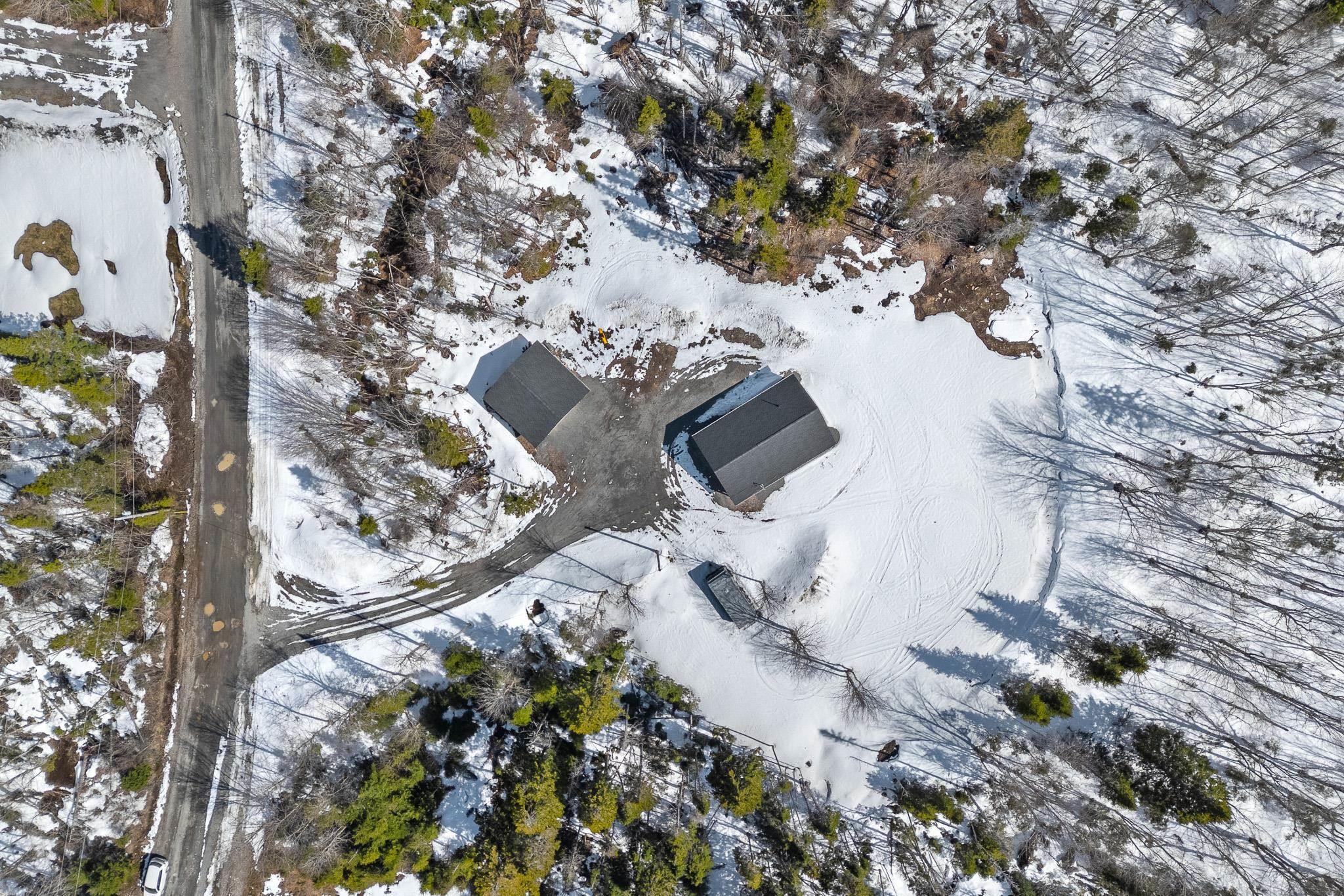 $525,000.00: 162 North End Road, Sutherland Lake