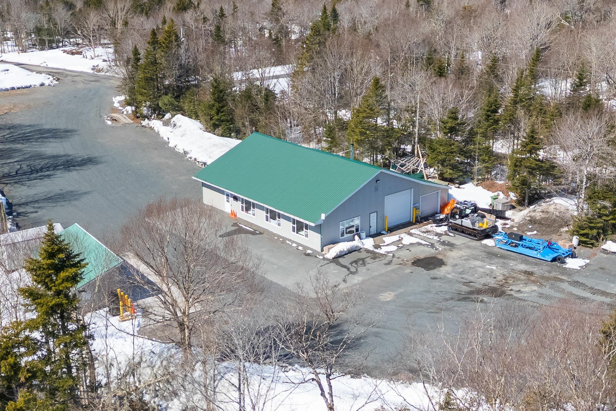 $525,000.00: 162 North End Road, Sutherland Lake