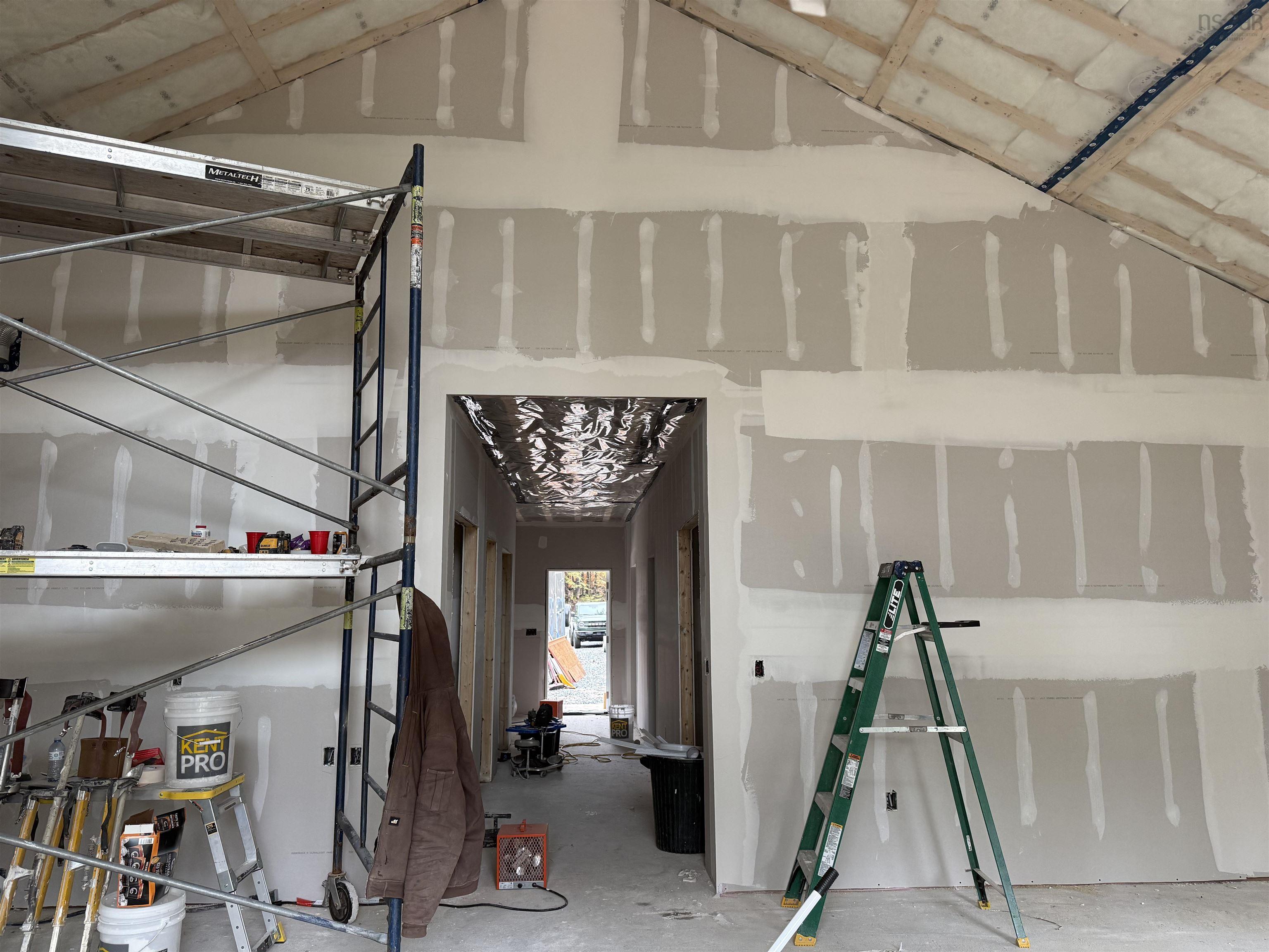 $599,999.00: 178 Tri Lake Drive, Labelle