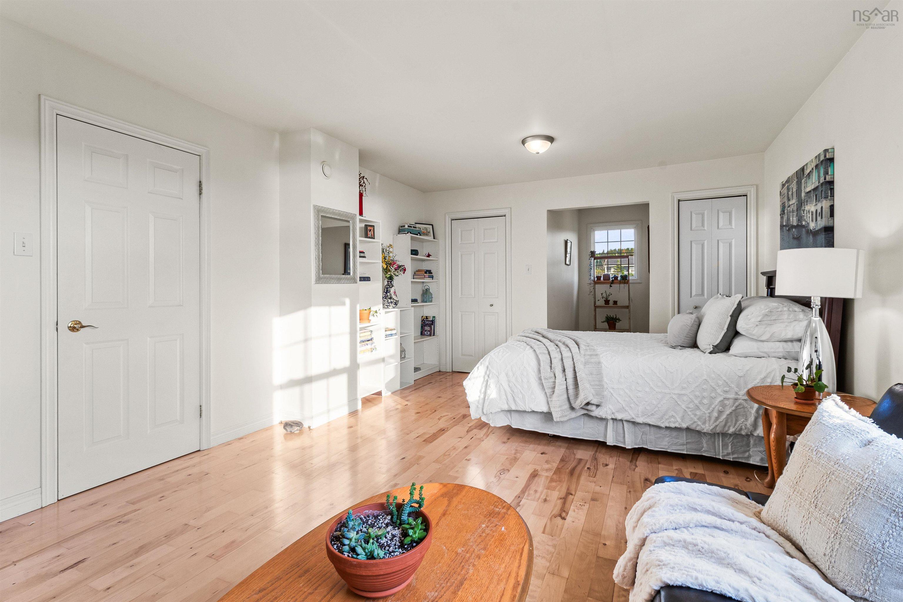 $1,195,000.00: 4516 Highway 245, Malignant Cove