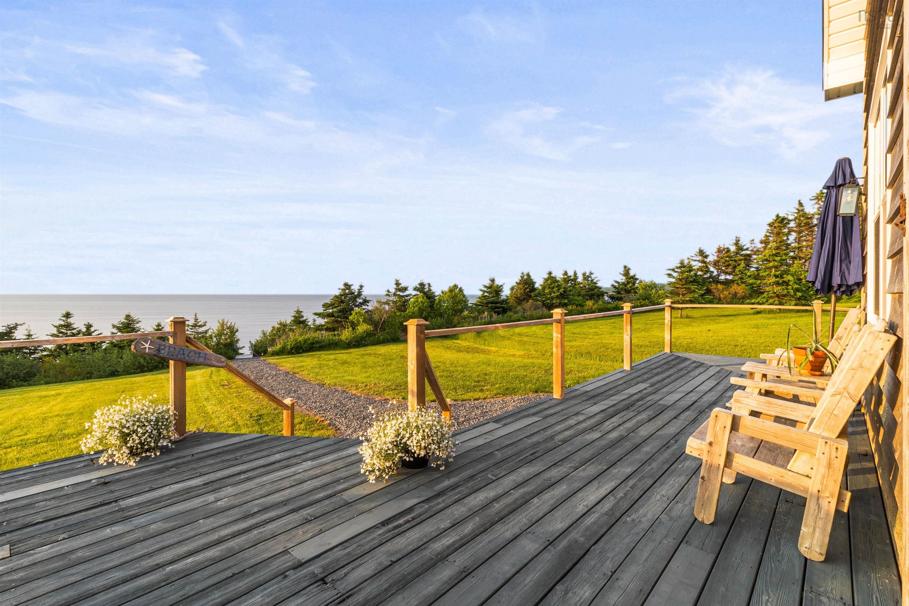 $1,195,000.00: 4516 Highway 245, Malignant Cove