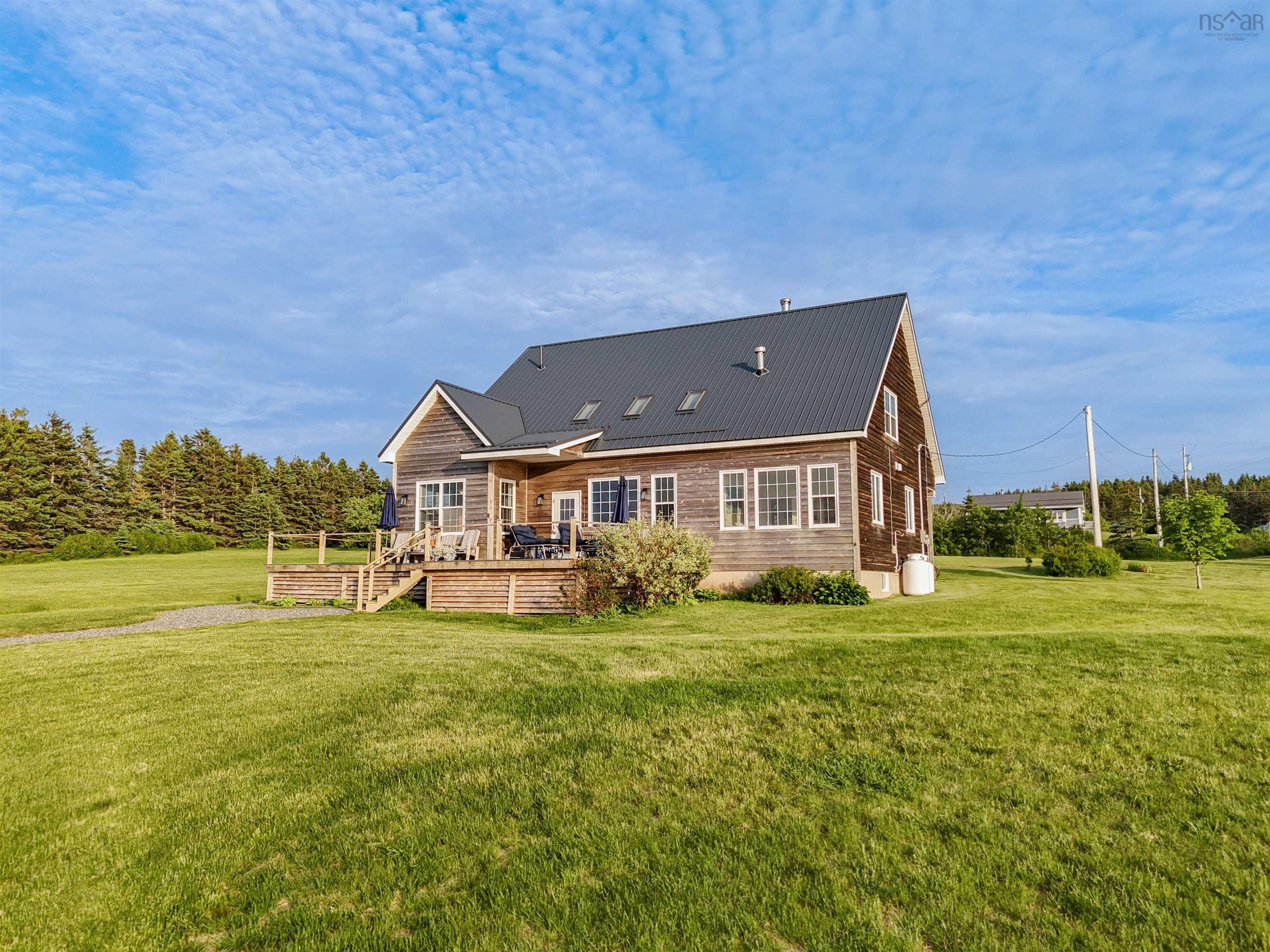 $1,195,000.00: 4516 Highway 245, Malignant Cove