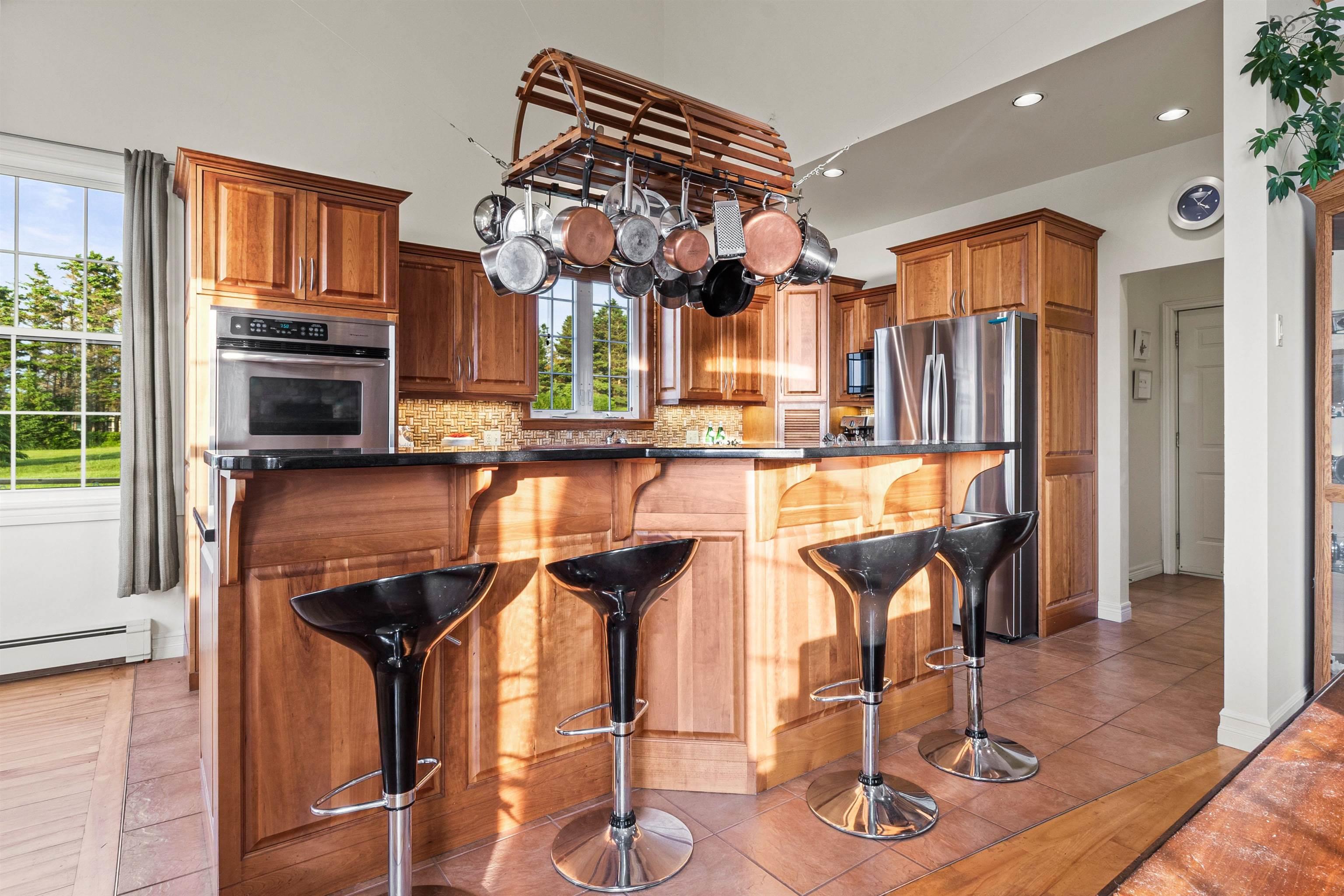 $1,195,000.00: 4516 Highway 245, Malignant Cove