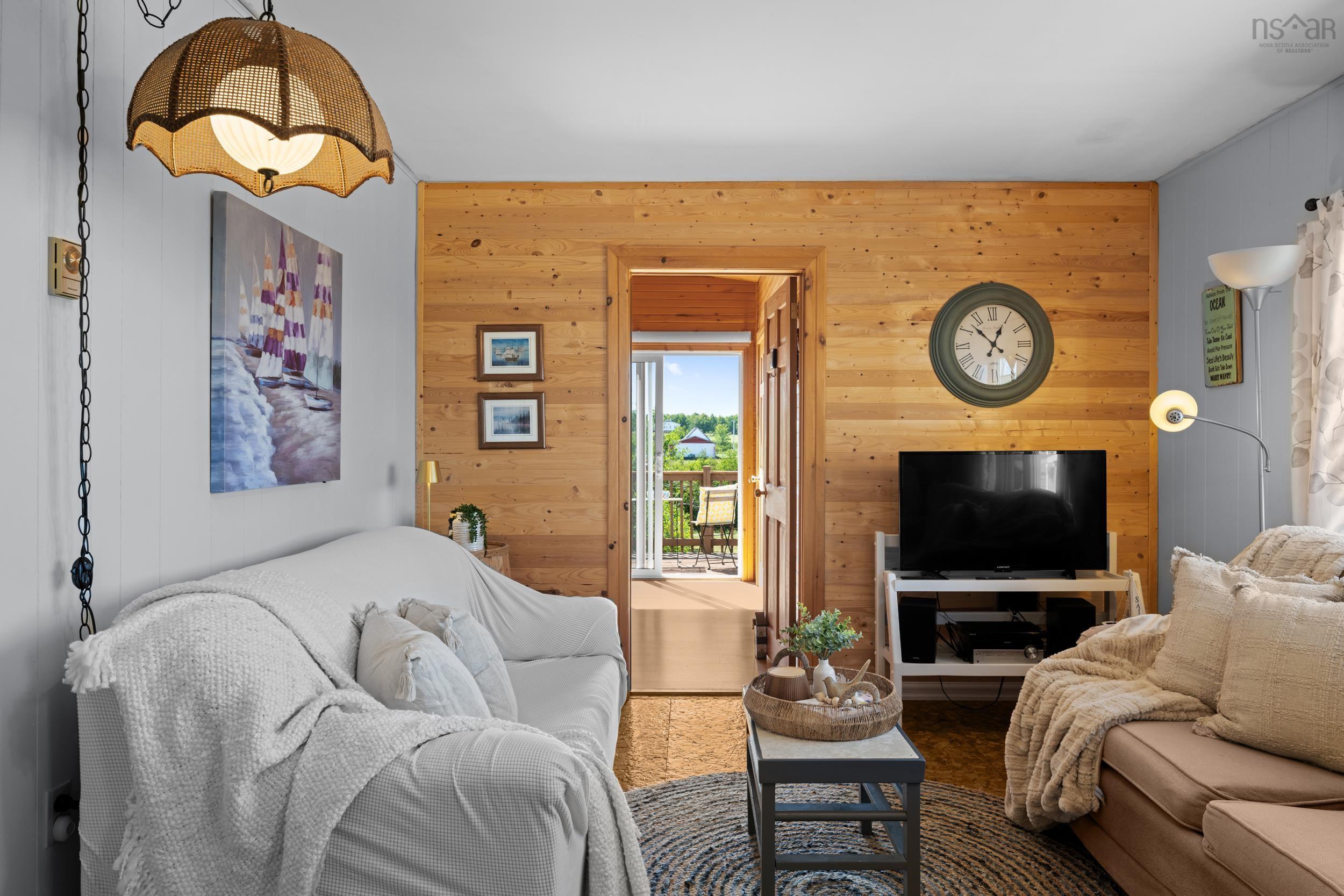 $399,900.00: 20 MacKnight Lane, Seafoam