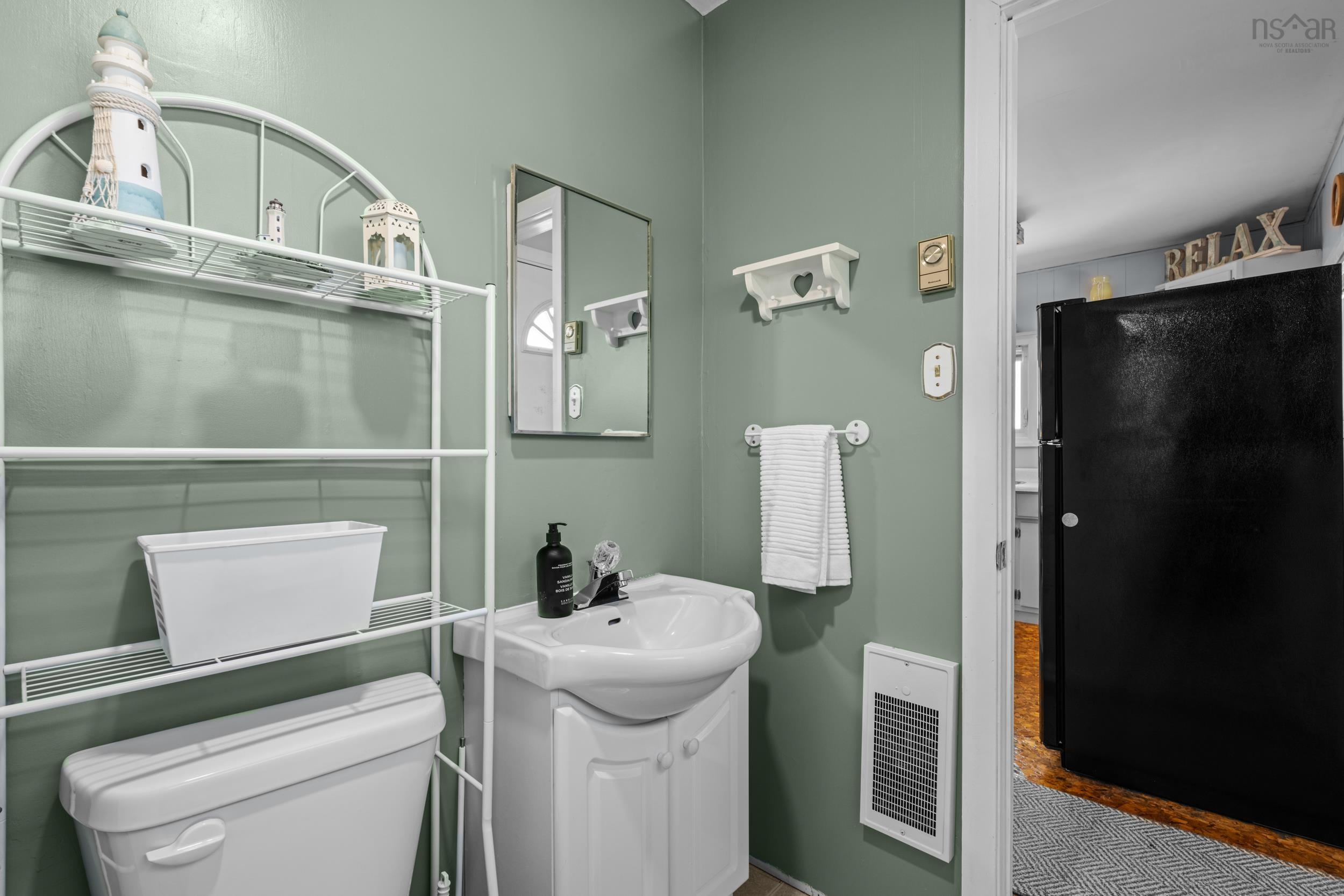 $399,900.00: 20 MacKnight Lane, Seafoam