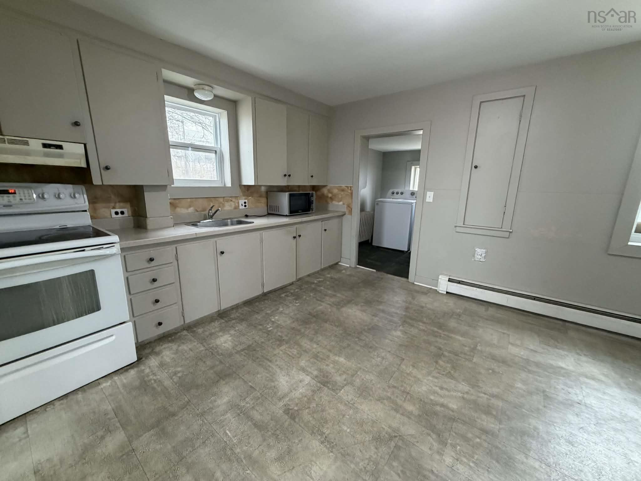 $125,000.00: 10 Barren Road, Chéticamp