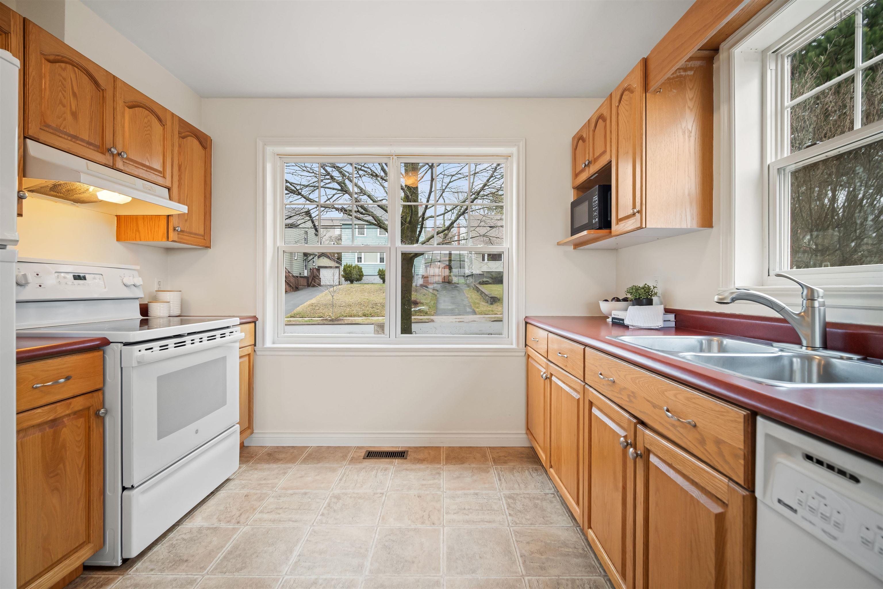 3752 Memorial Drive, Halifax, NS (MLS 202607830)