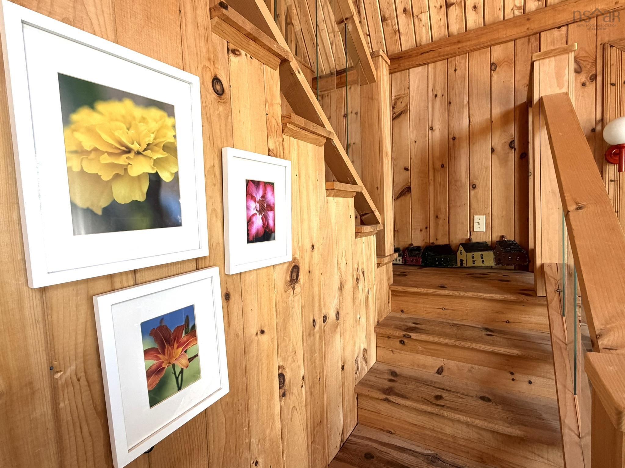 $469,000.00: 988 Labelle Road, Labelle