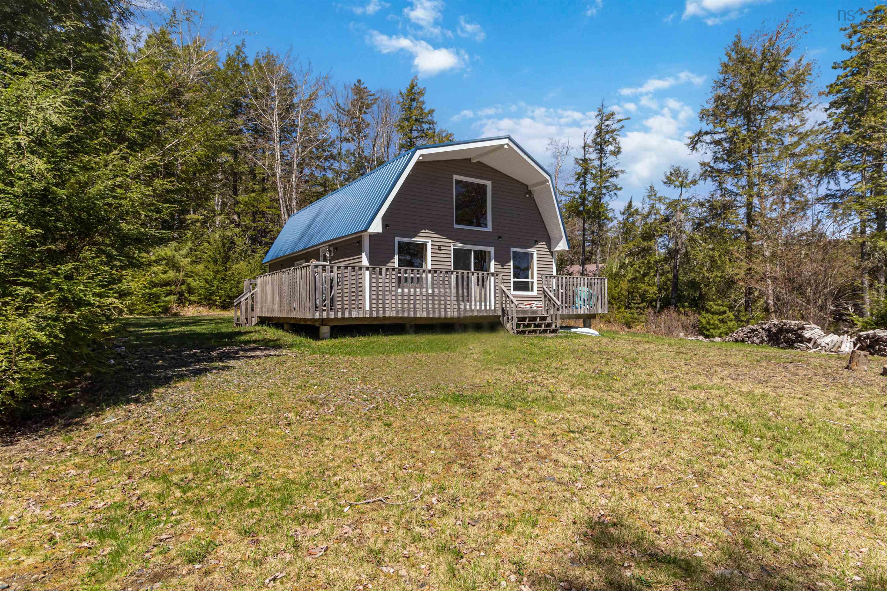 $445,000.00: 988 Labelle Road, Labelle