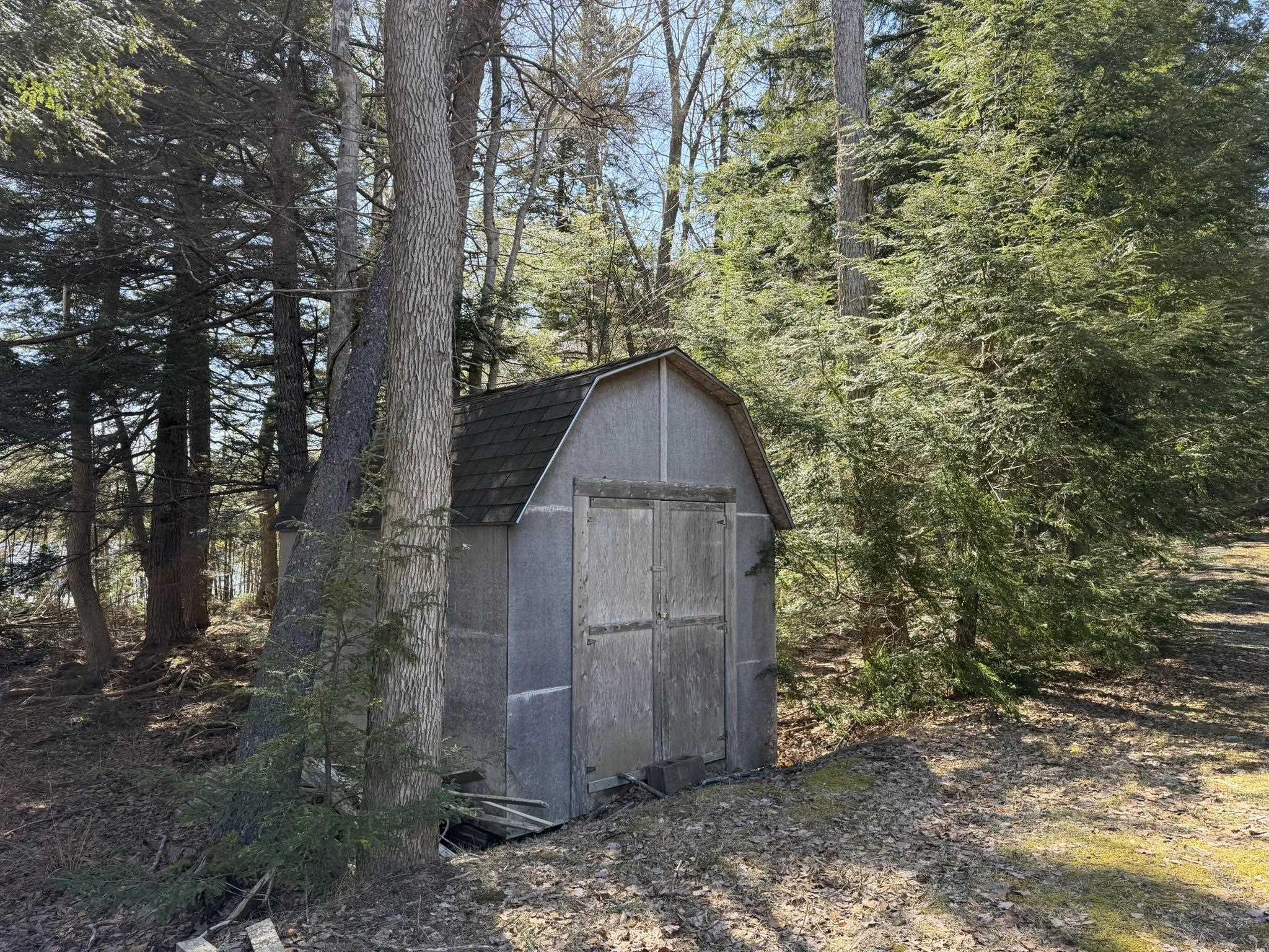 $469,000.00: 988 Labelle Road, Labelle