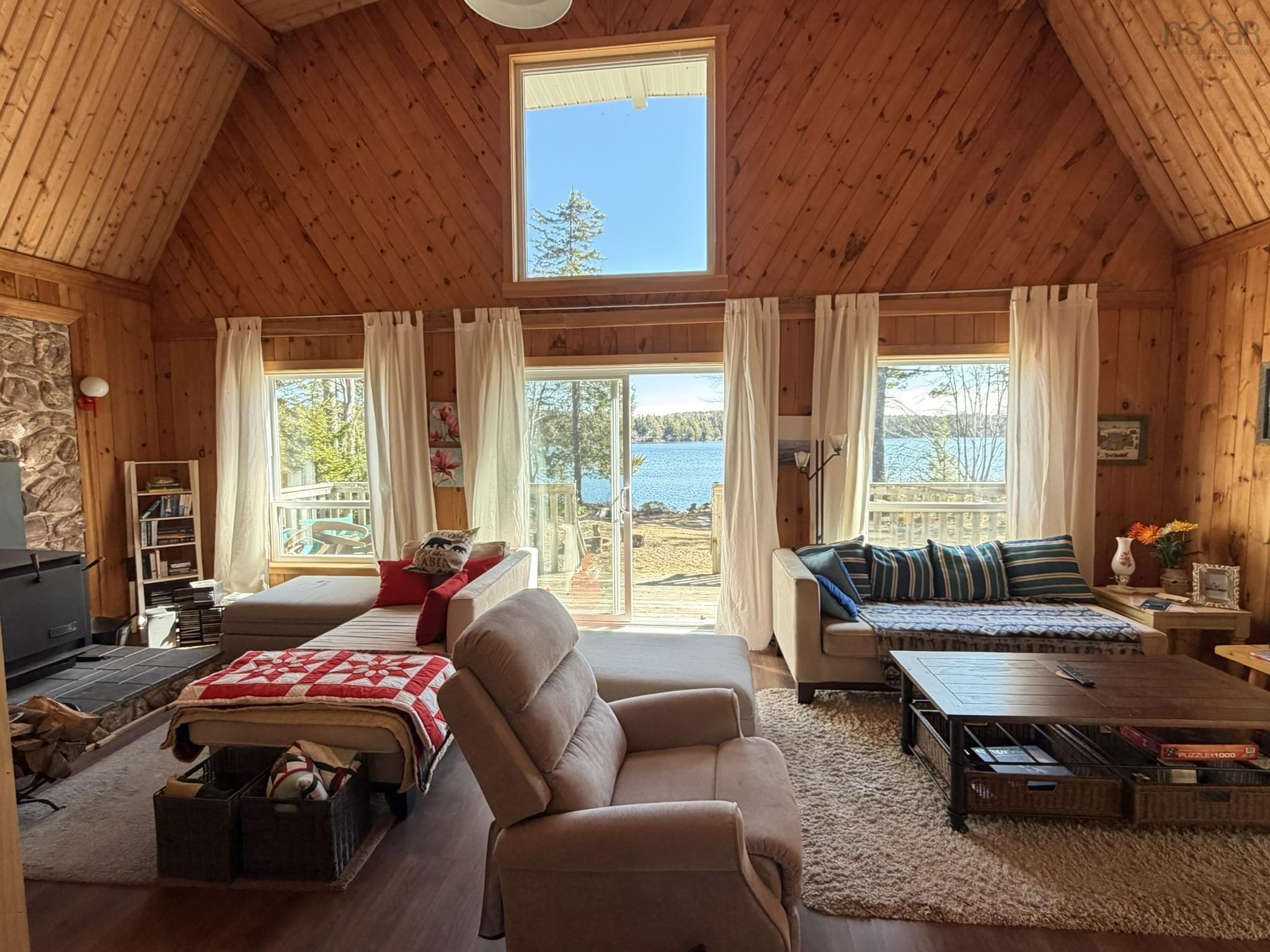 $469,000.00: 988 Labelle Road, Labelle