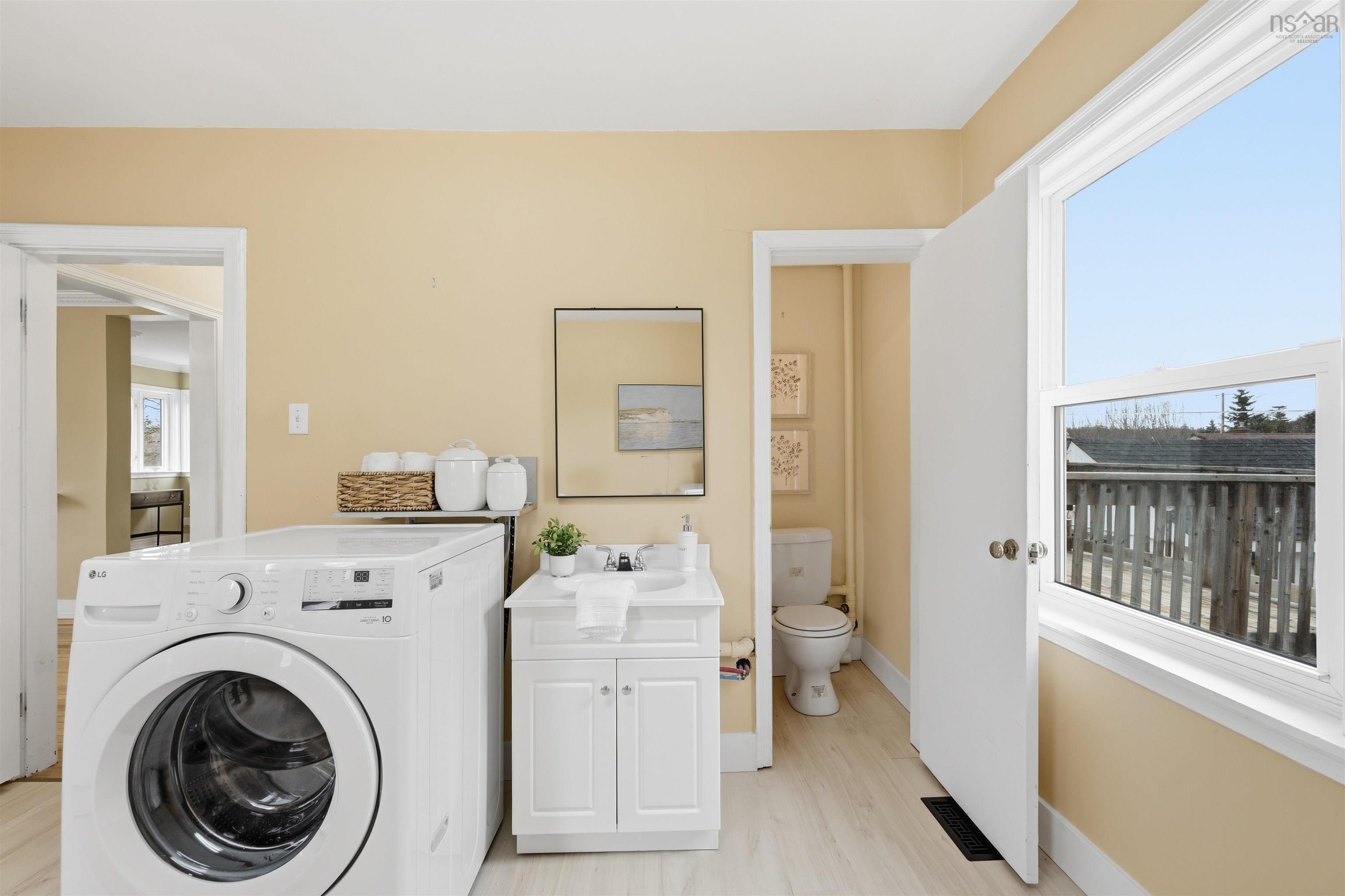 $574,900.00: 6 Parkdale Avenue, Timberlea