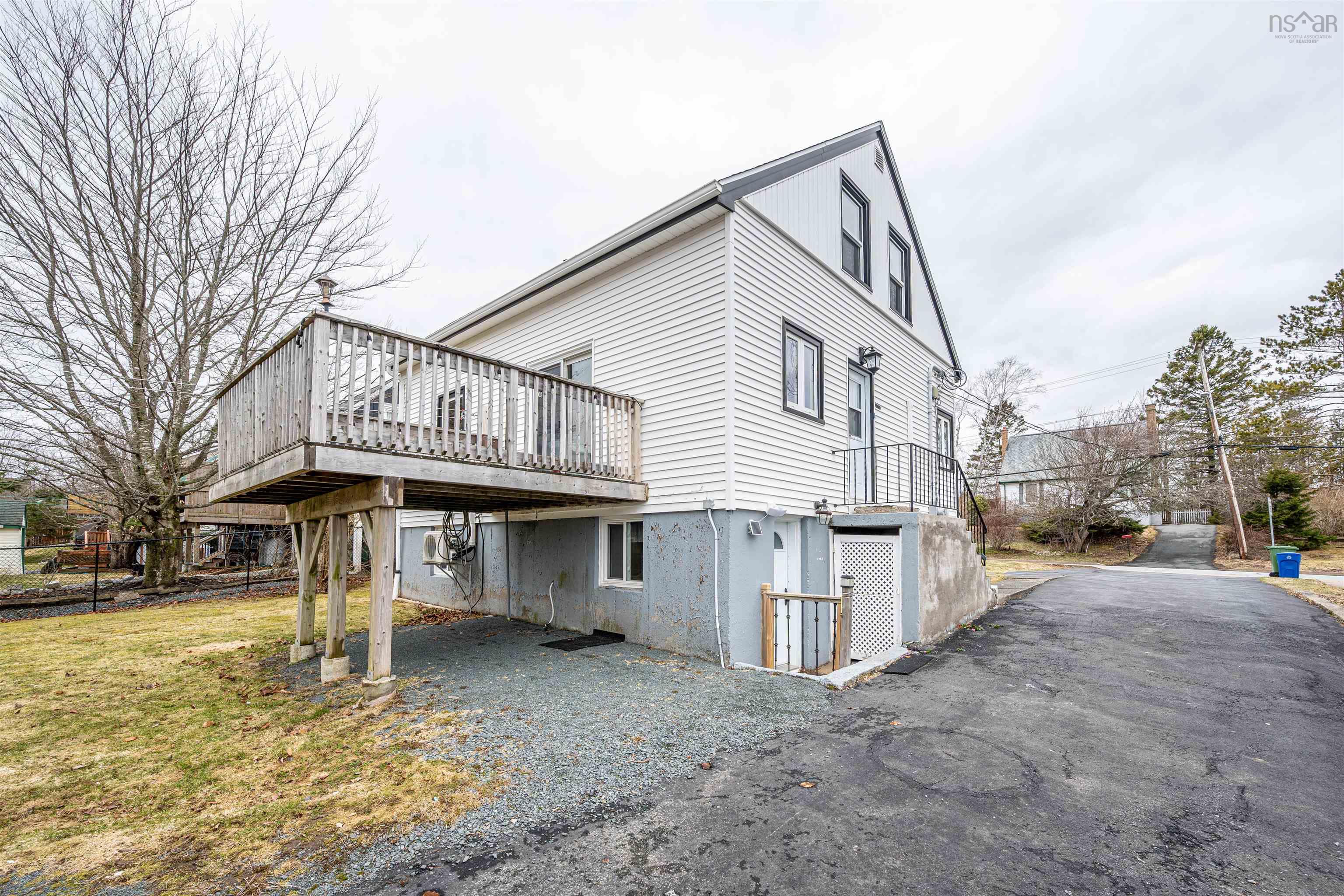 $574,900.00: 6 Parkdale Avenue, Timberlea