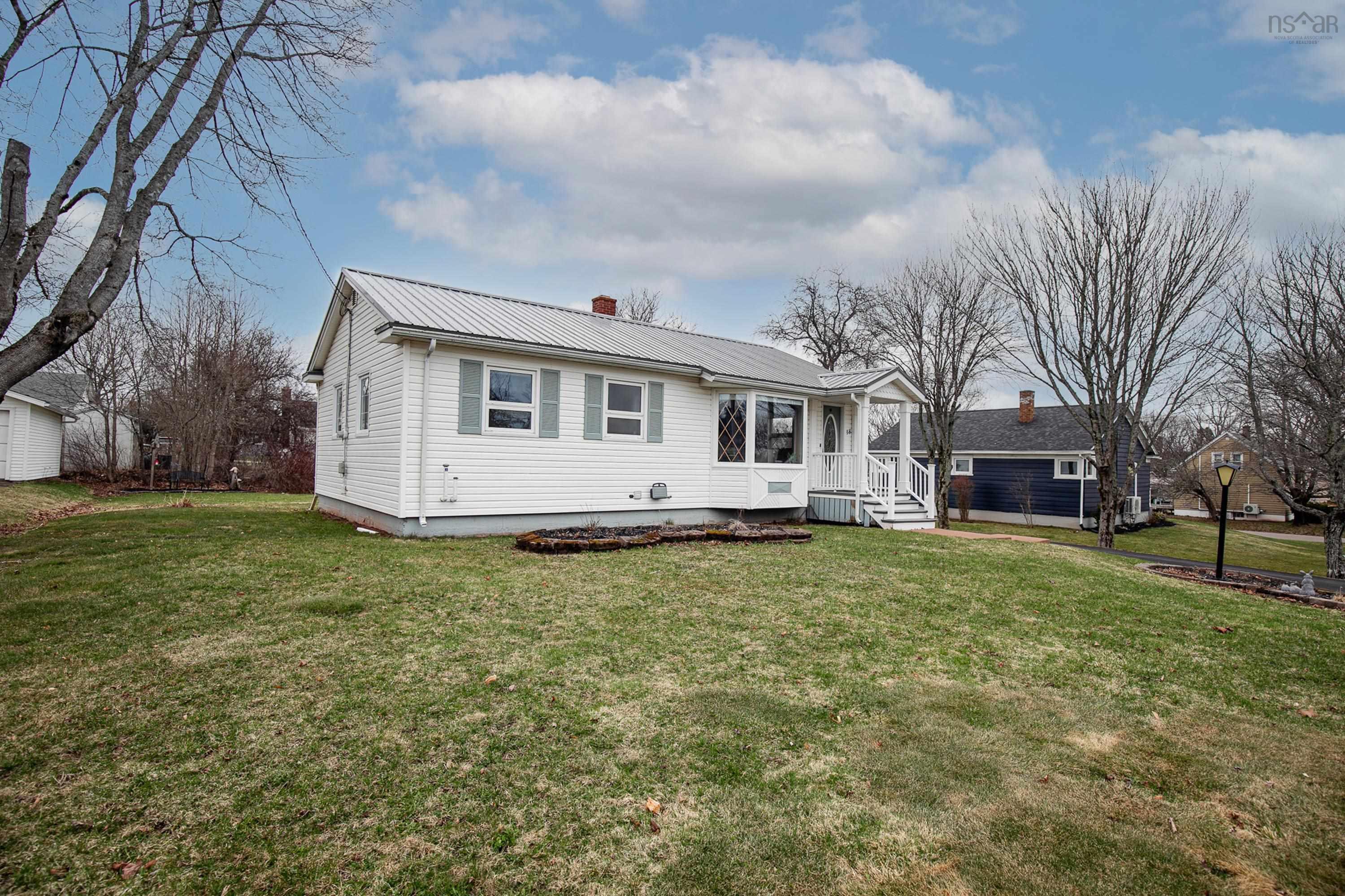 18 Boylston Avenue, Amherst, NS (MLS 202607848)