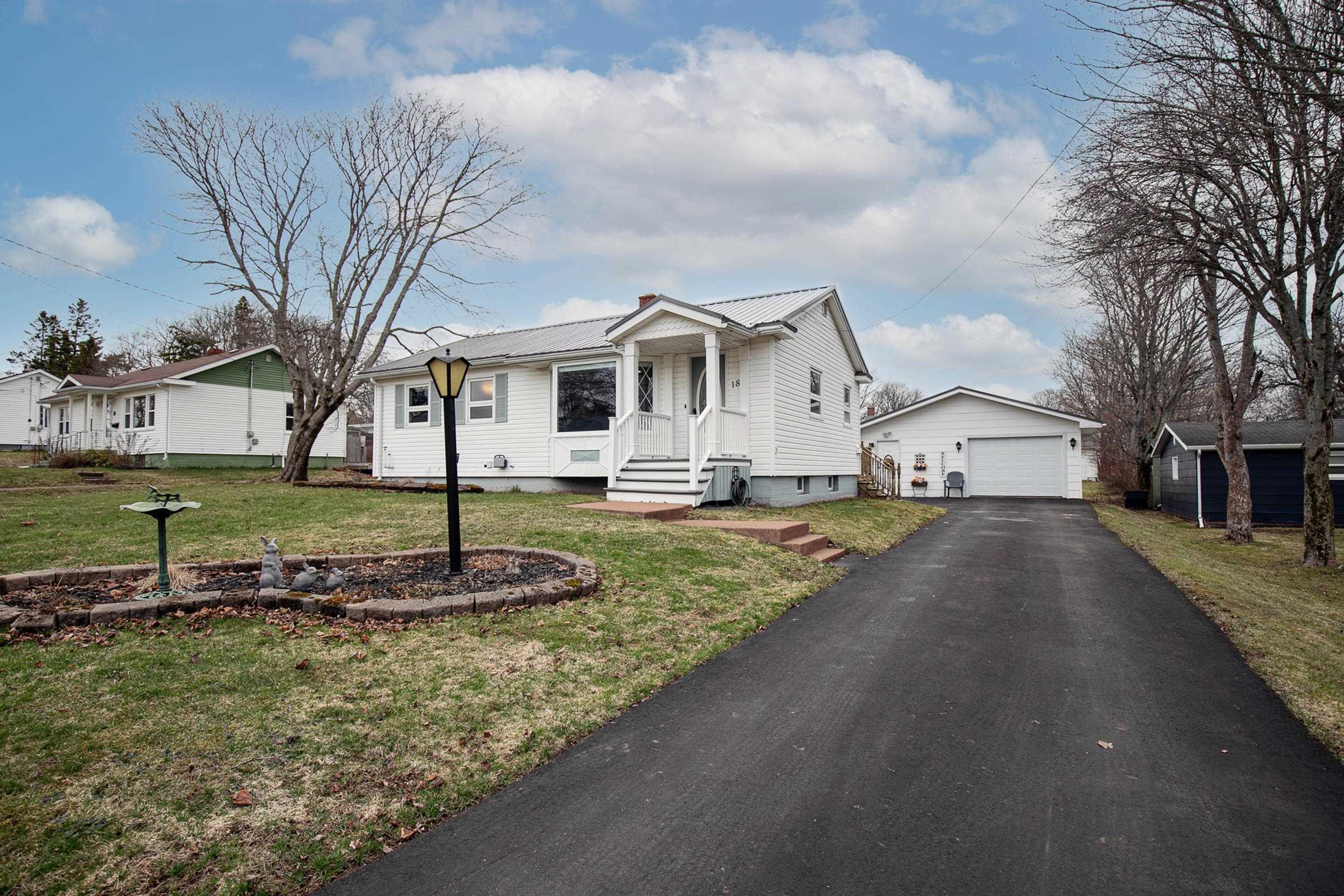 $329,900.00: 18 Boylston Avenue, Amherst