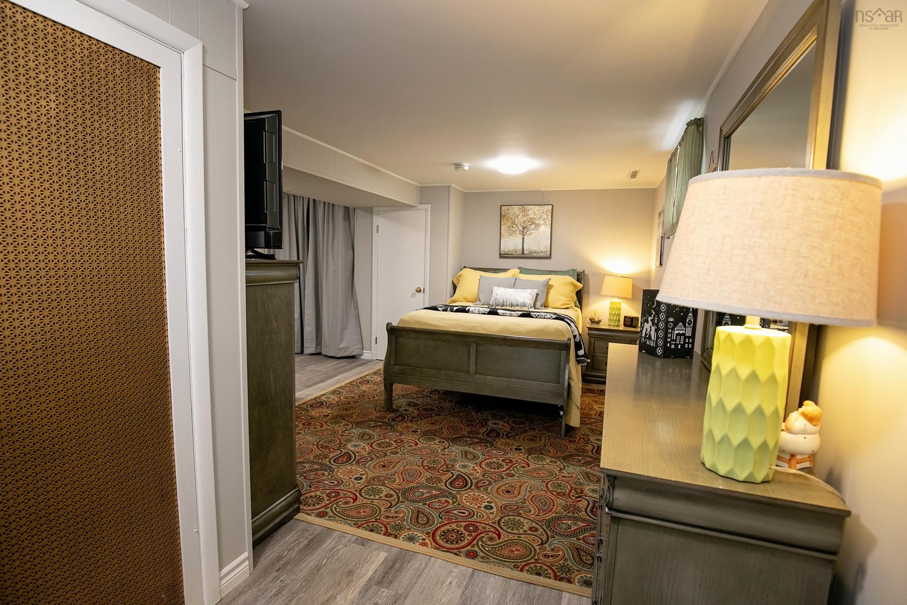 $329,900.00: 18 Boylston Avenue, Amherst