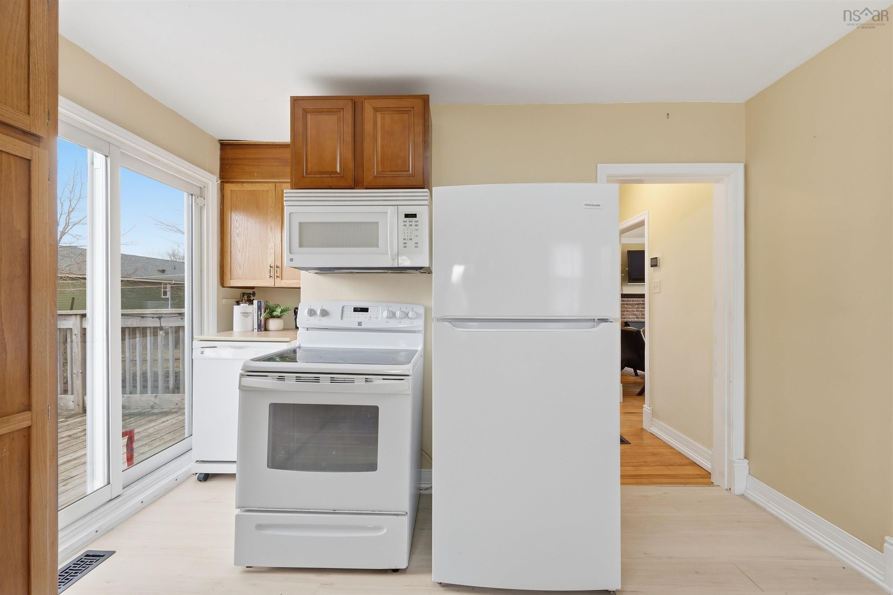 $574,900.00: 6 Parkdale Avenue, Timberlea