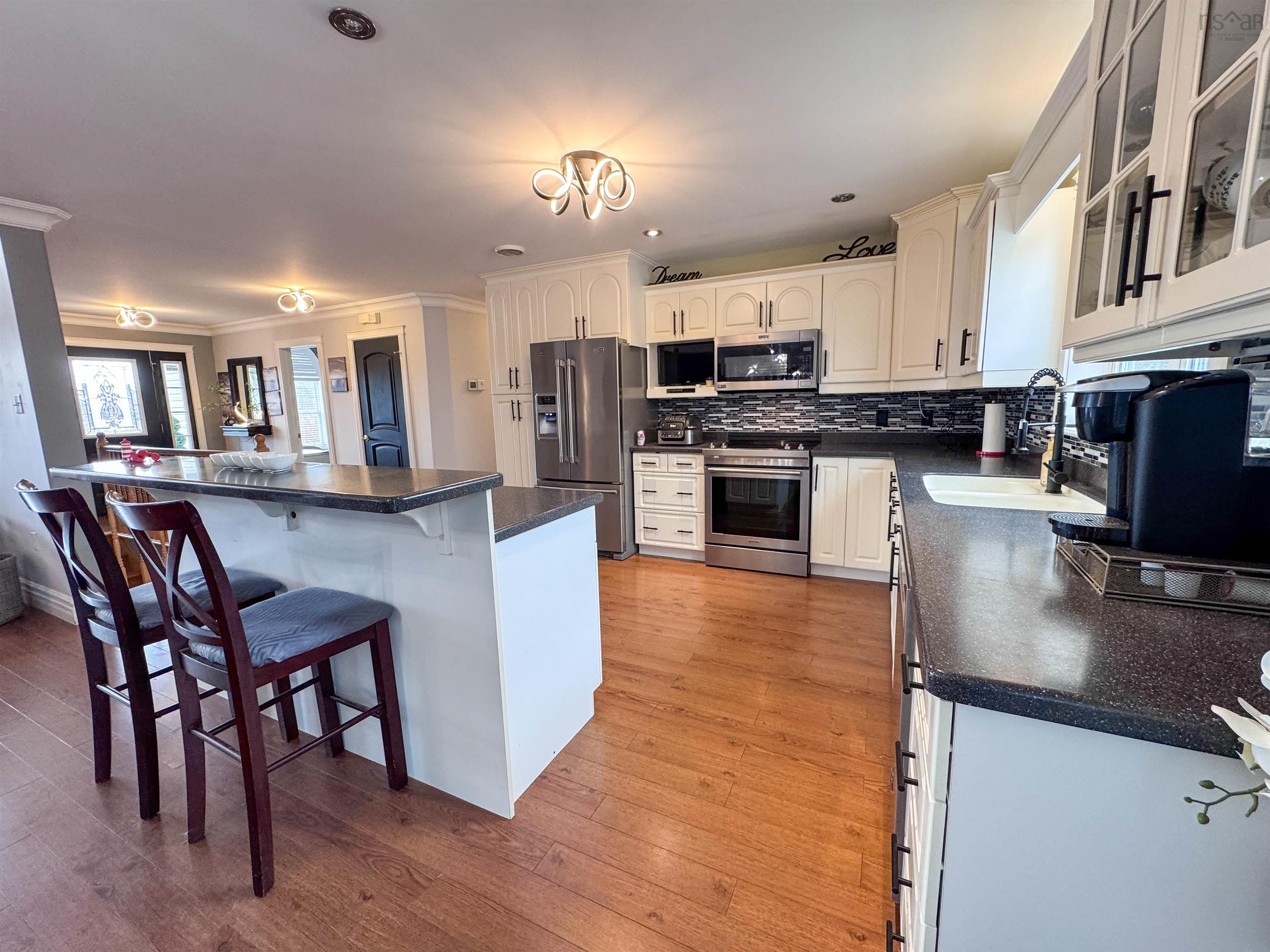 $639,000.00: 9430 Highway 7, Stillwater