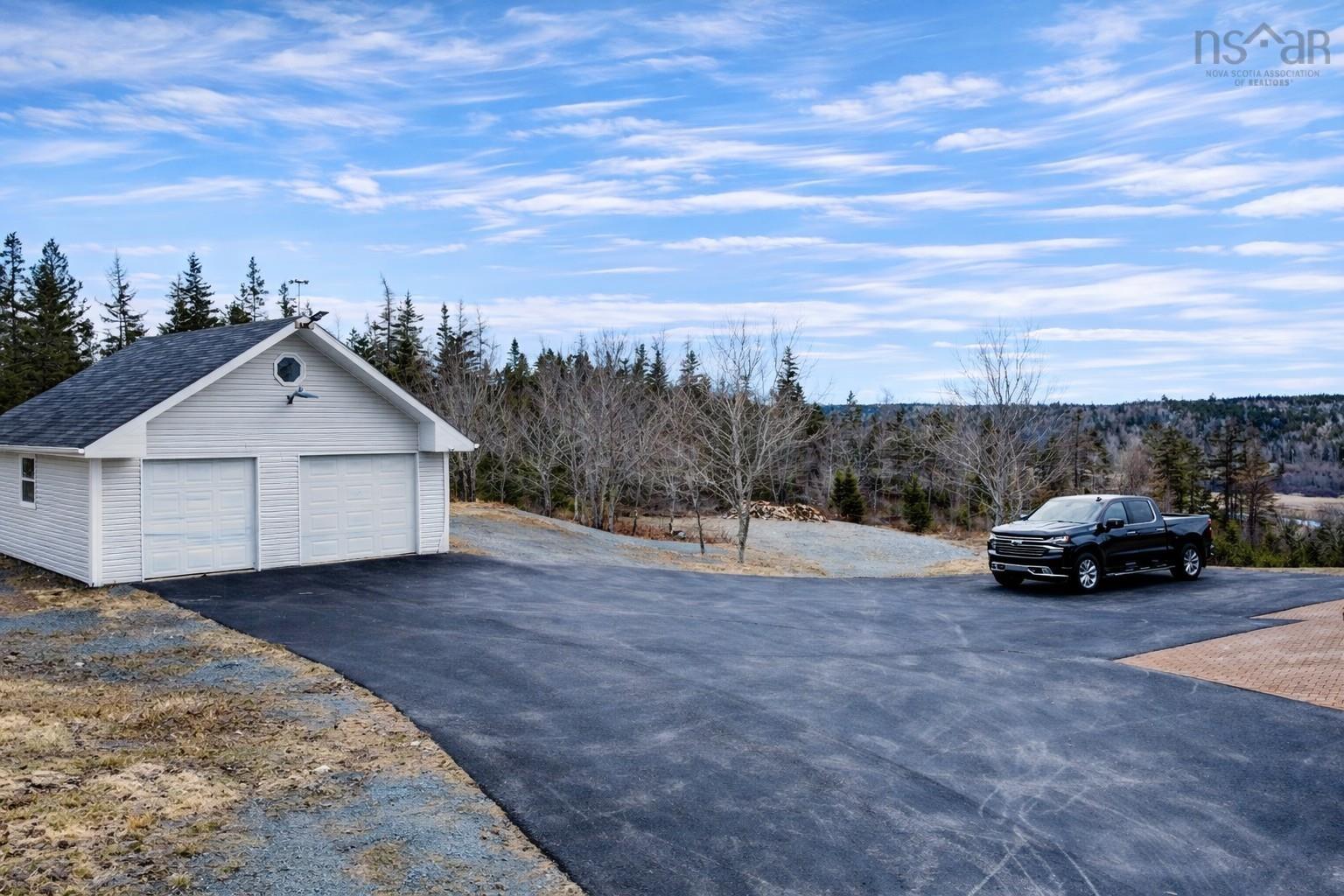 $639,000.00: 9430 Highway 7, Stillwater