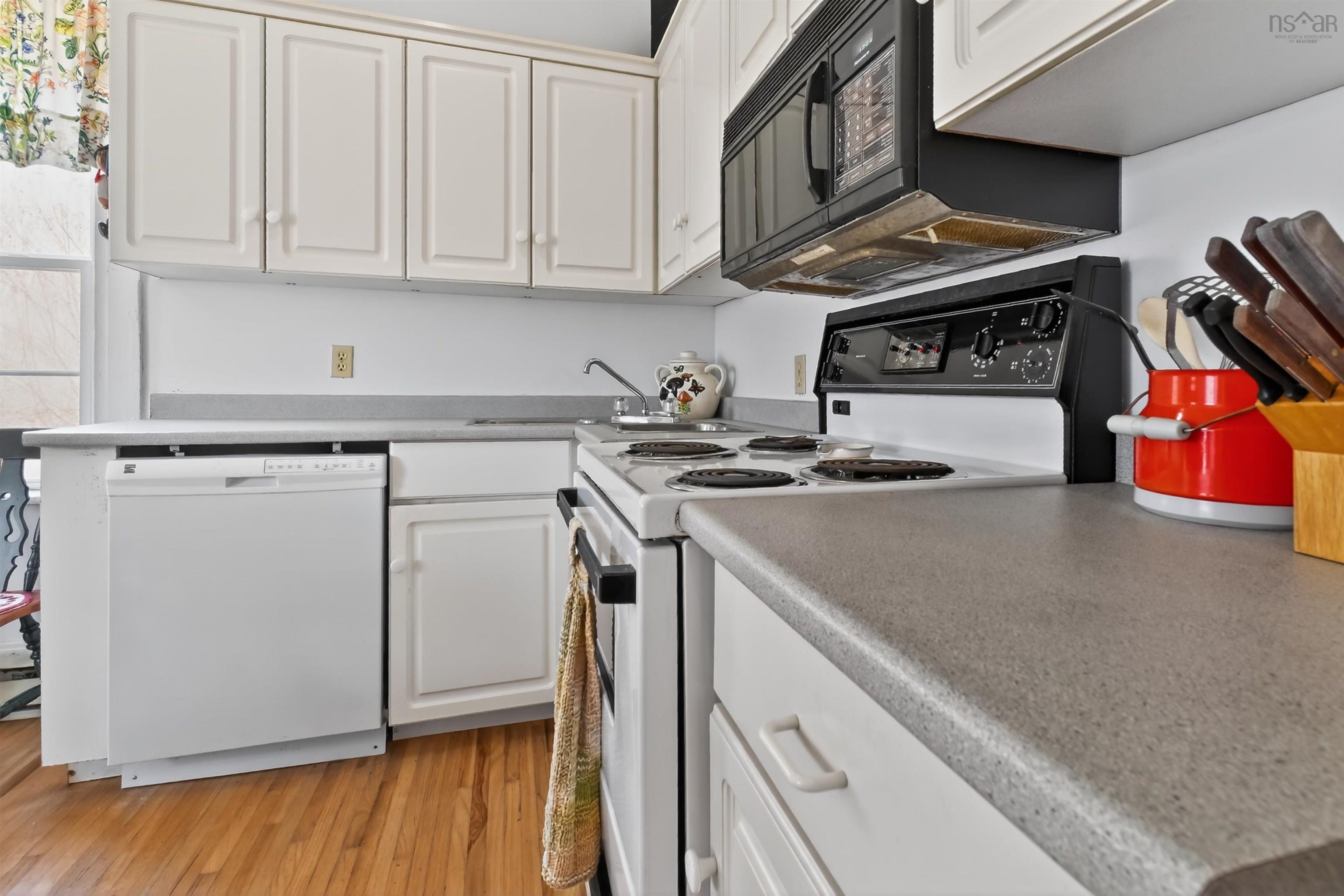 $329,000.00: 2145 Marble Mountain Rd, West Bay