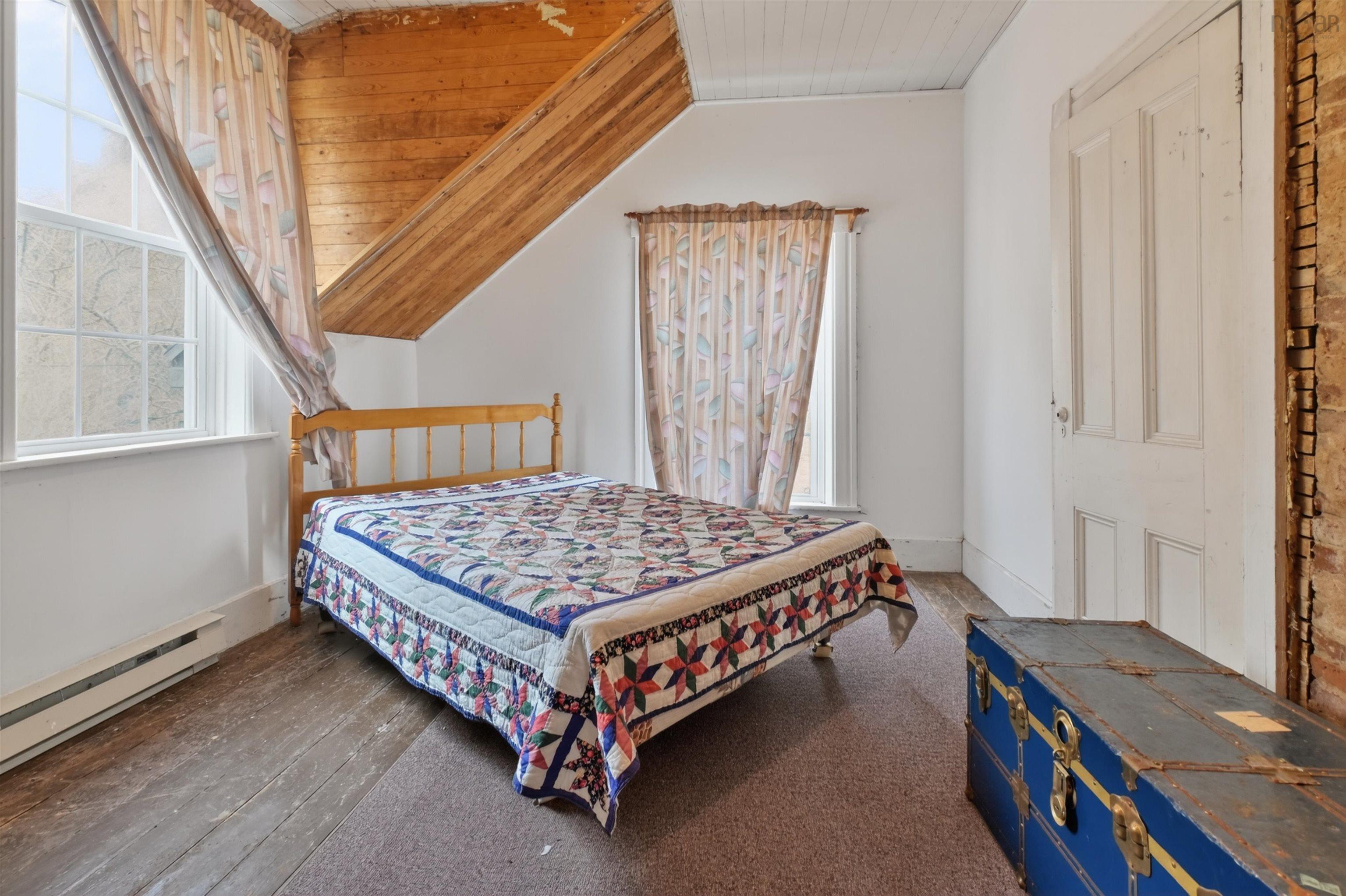 $329,000.00: 2145 Marble Mountain Rd, West Bay