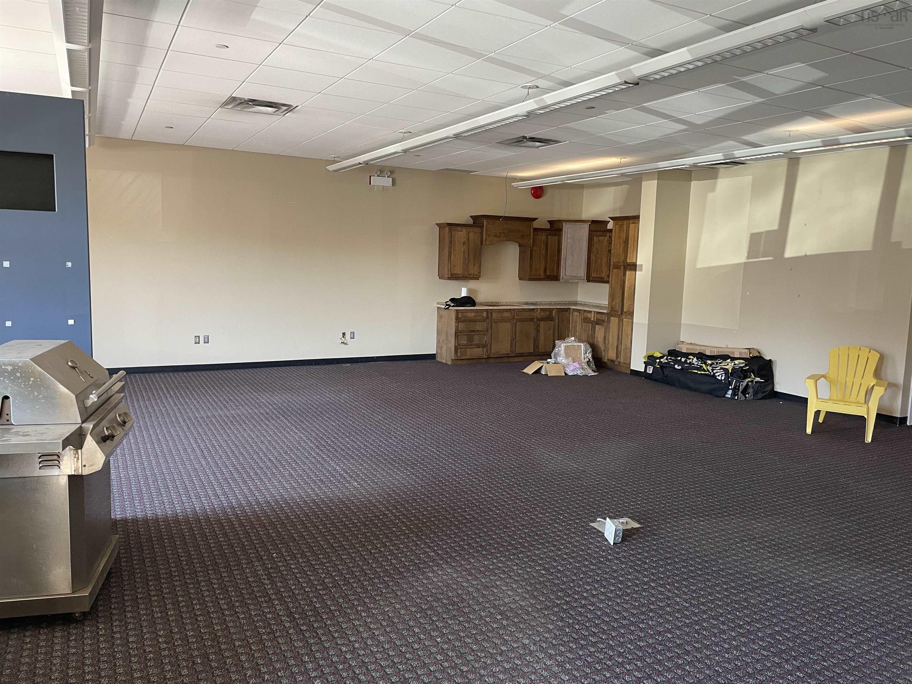 $1.00: 5494 Prospect Road, New Minas