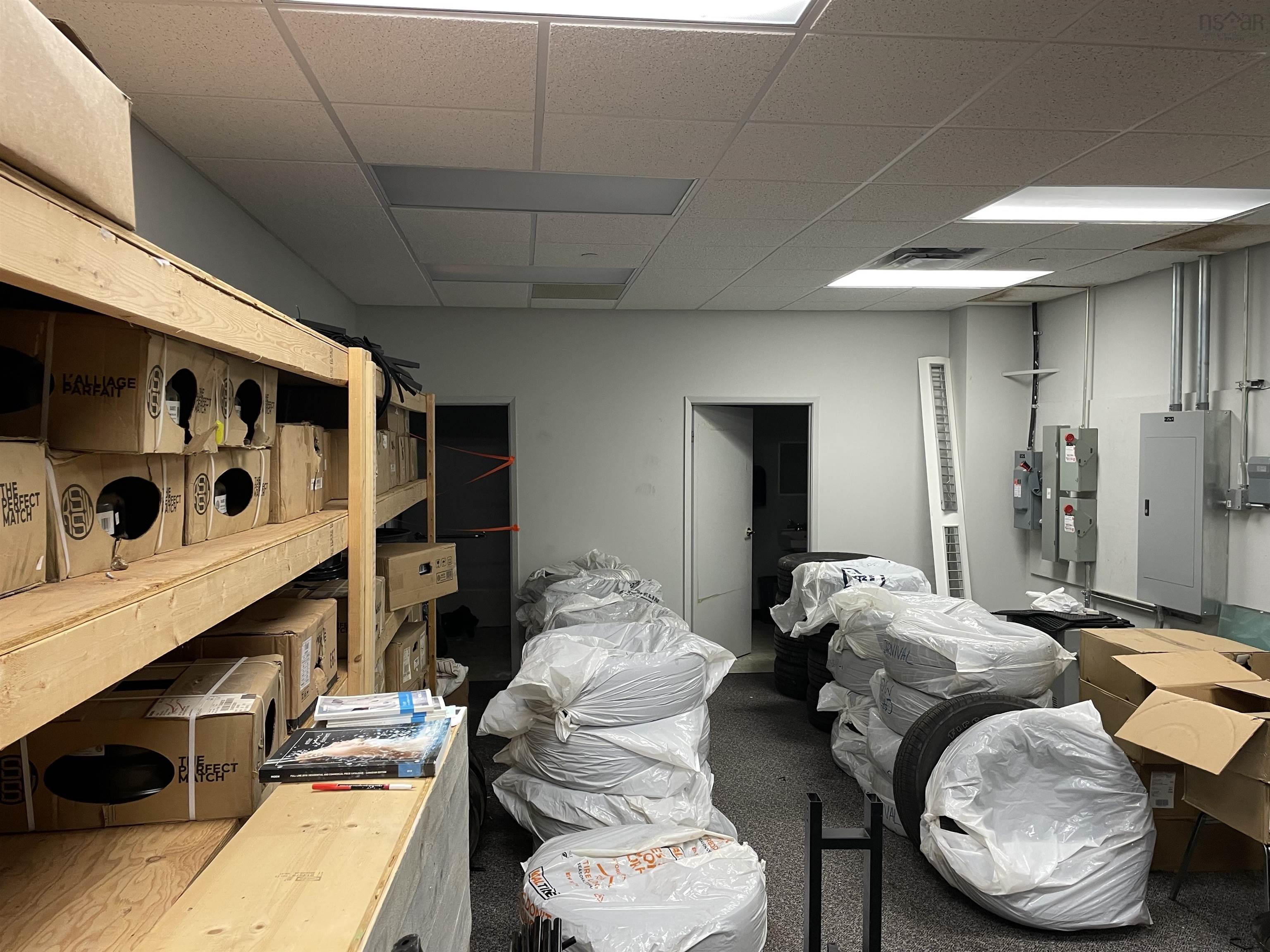 $1.00: 5494 Prospect Road, New Minas