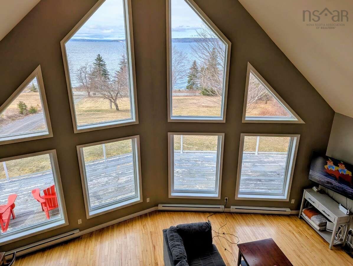 $519,000.00: 368 Lakeshore Drive, Irish Cove