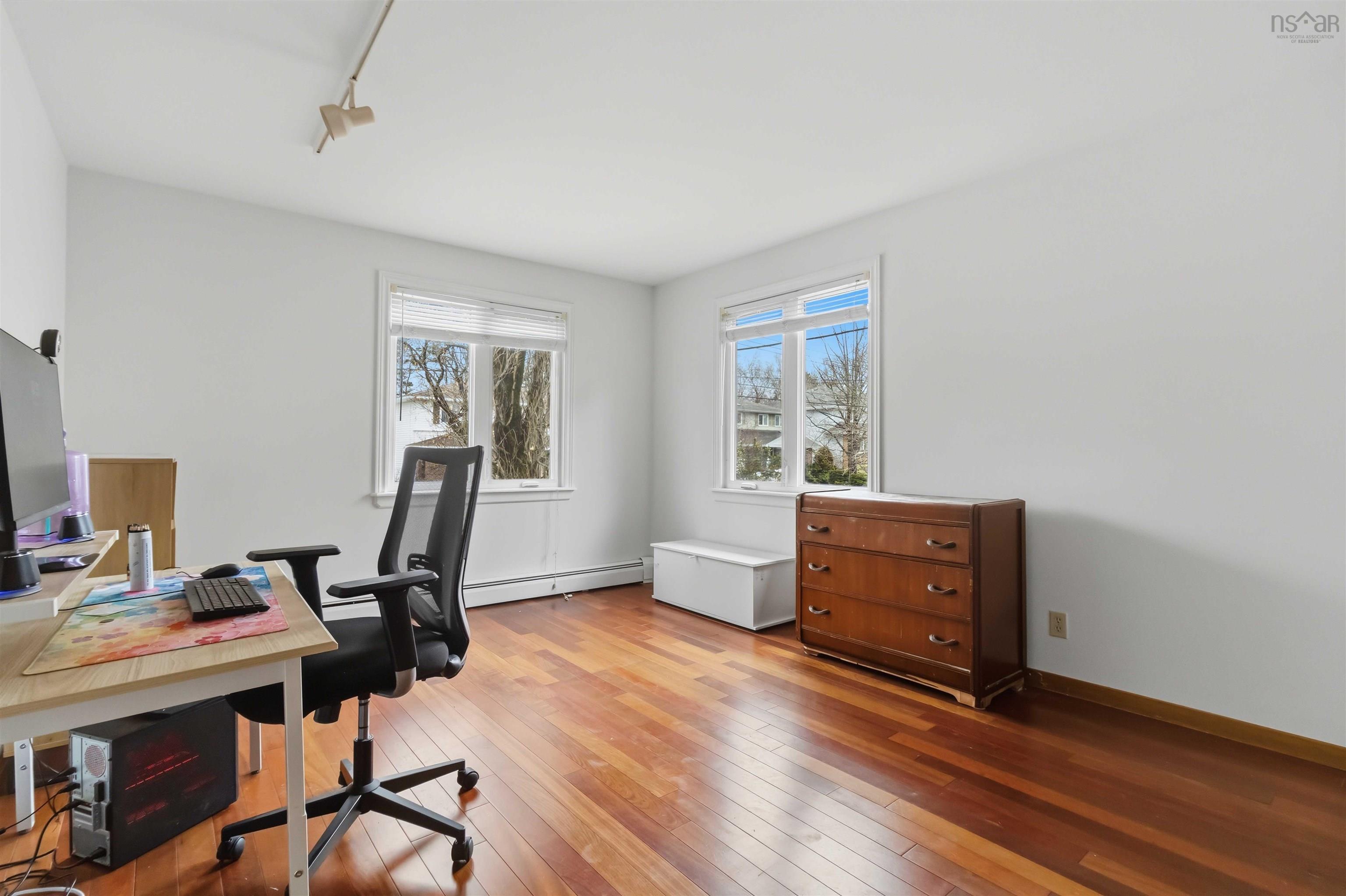 $949,900.00: 11 Wheatstone Heights, Dartmouth