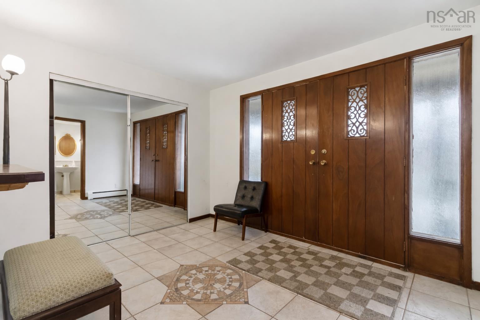 $949,900.00: 11 Wheatstone Heights, Dartmouth