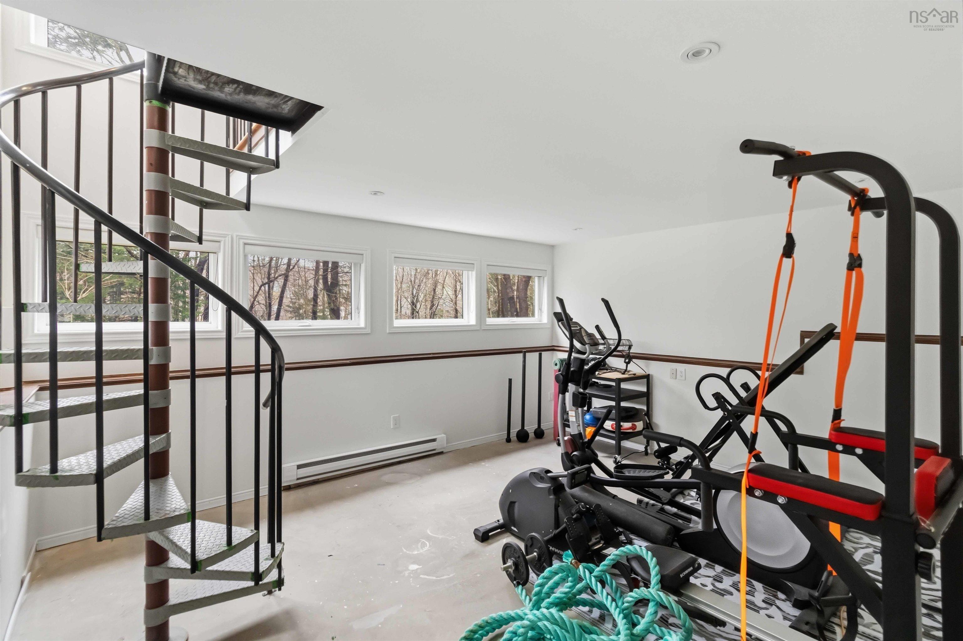 $949,900.00: 11 Wheatstone Heights, Dartmouth