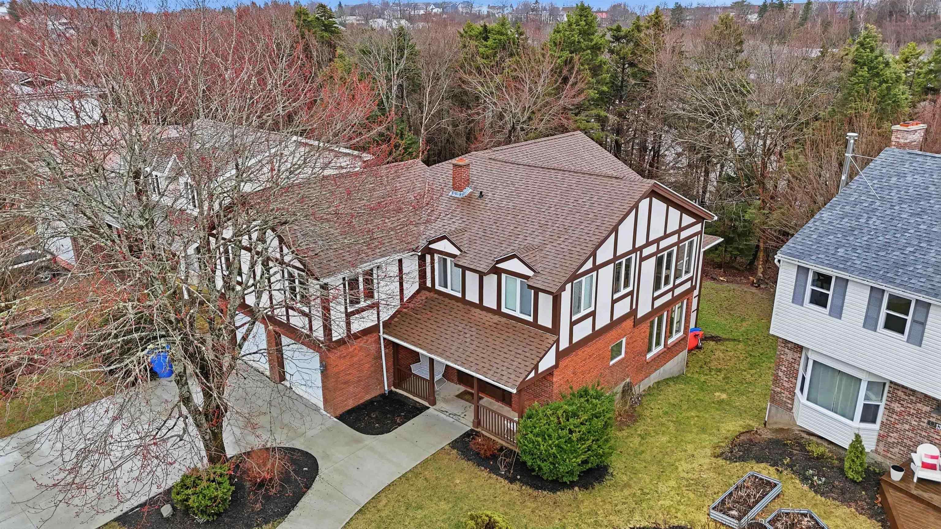 $949,900.00: 11 Wheatstone Heights, Dartmouth