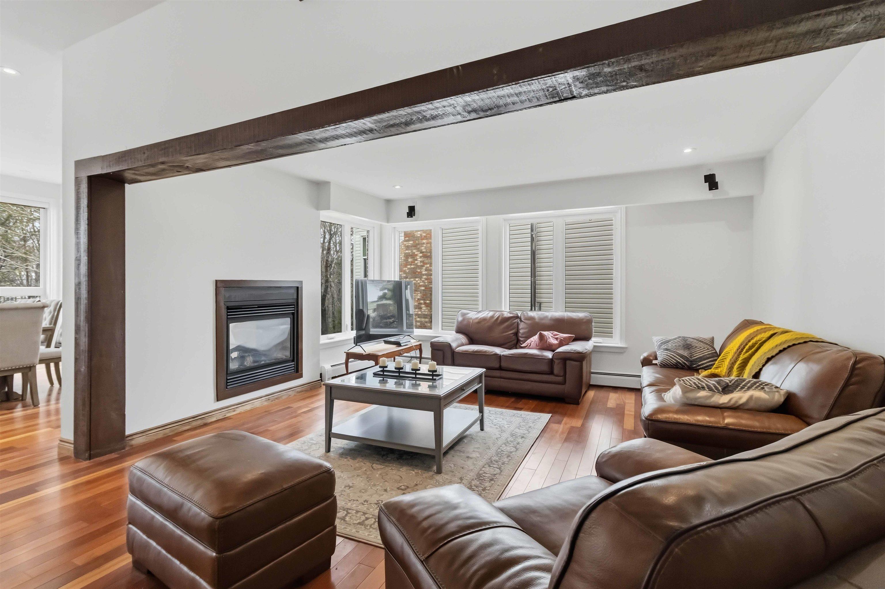 $949,900.00: 11 Wheatstone Heights, Dartmouth