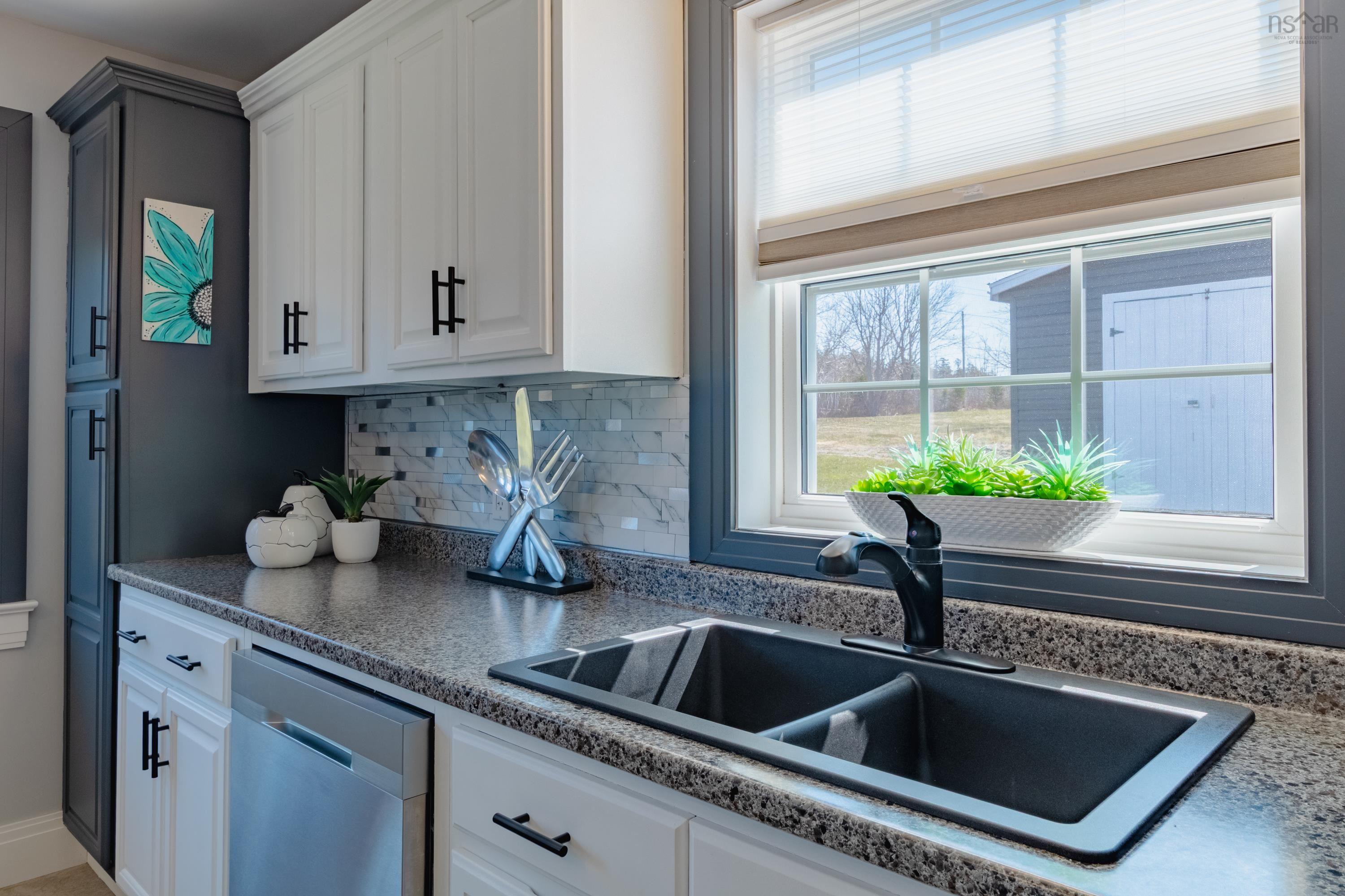 $405,000.00: 112 North Range Cross Road, Barton