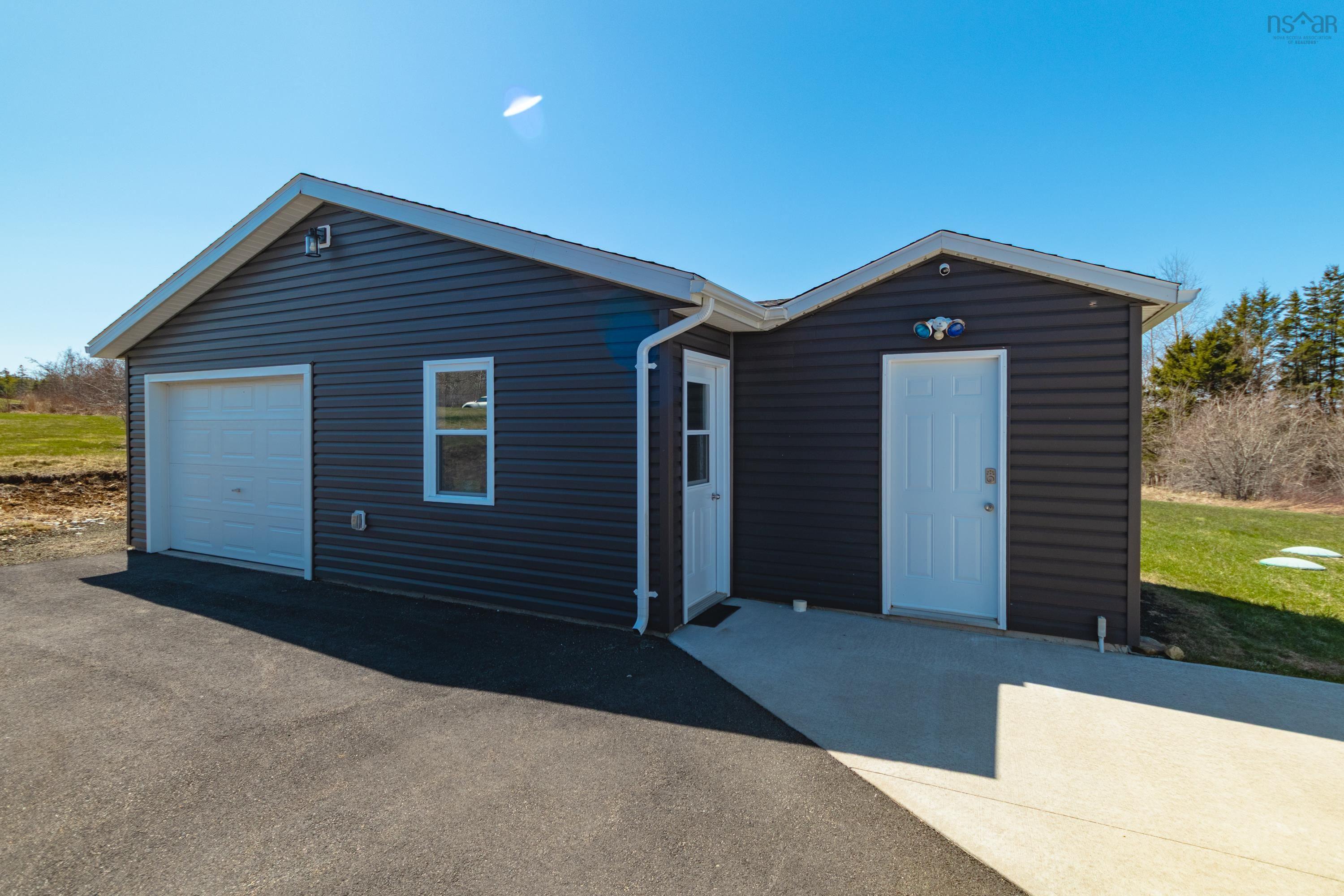 $405,000.00: 112 North Range Cross Road, Barton