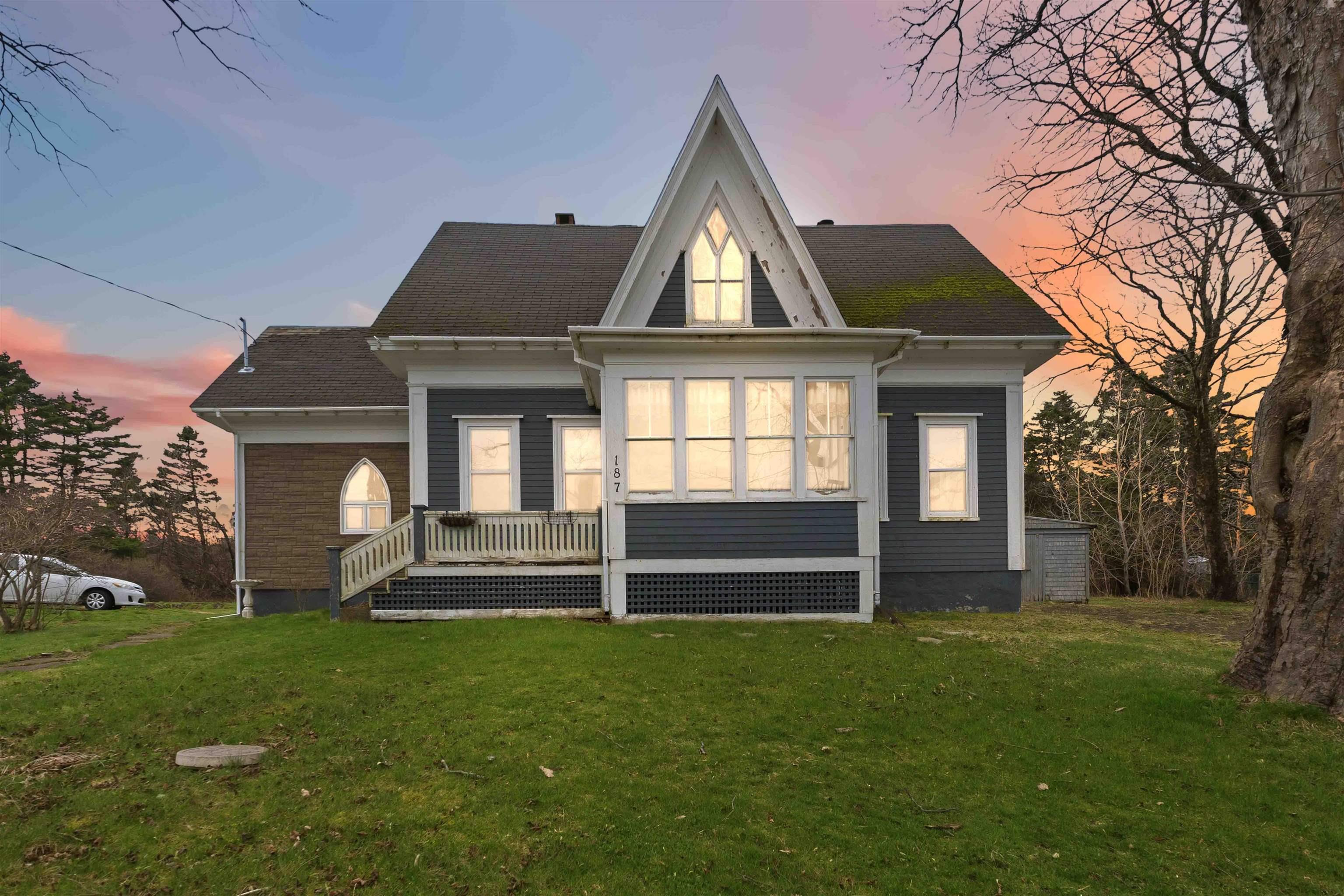 $390,000.00: 187 Water Street, Freeport